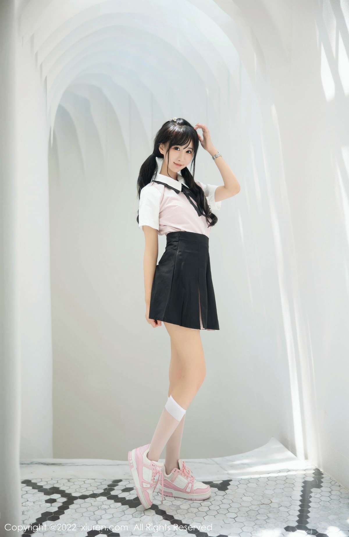 【XiuRen秀人網】20220816Vol5443小果凍兒【99P】-[秀人套图]