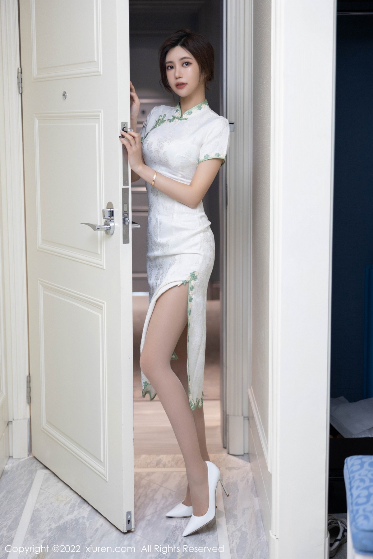 【XiuRen秀人網】20220819Vol5468绮里嘉ula【92P】-[秀人套图]