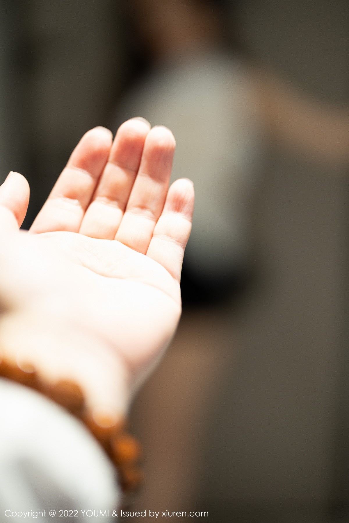 【YOUMI尤蜜荟】20220819Vol832奶瓶土肥圓矮挫丑黑窮【99P】-[秀人套图]