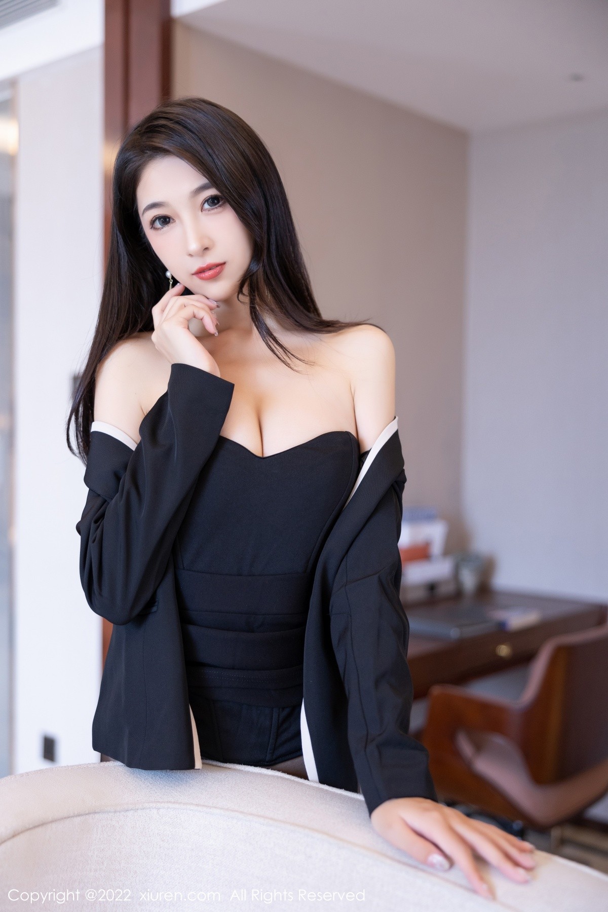 【XiuRen秀人網】20220822Vol5473林樂一【84P】-[秀人套图]