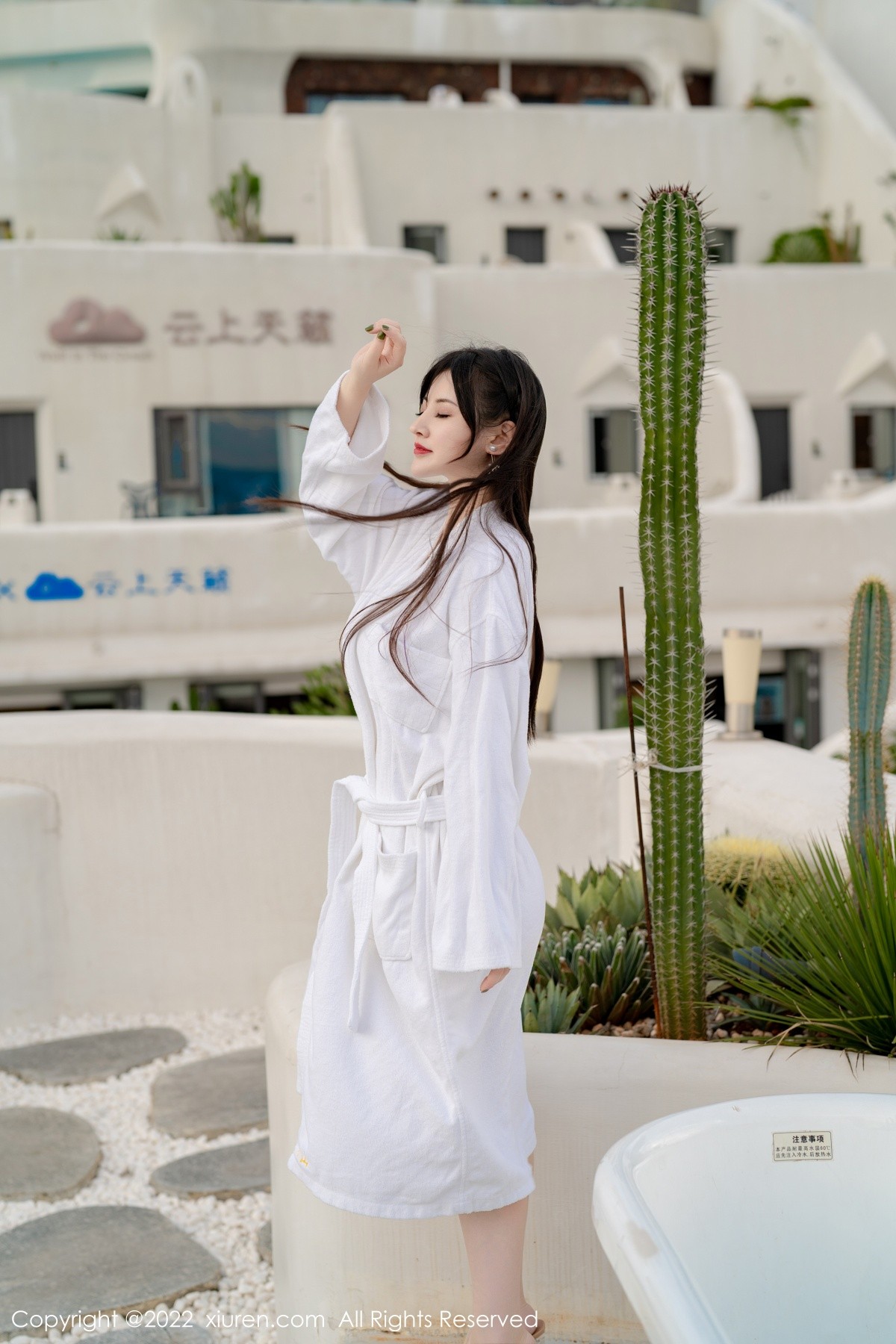 【XiuRen秀人網】20220823Vol5476詩詩kiki【55P】-[秀人套图]