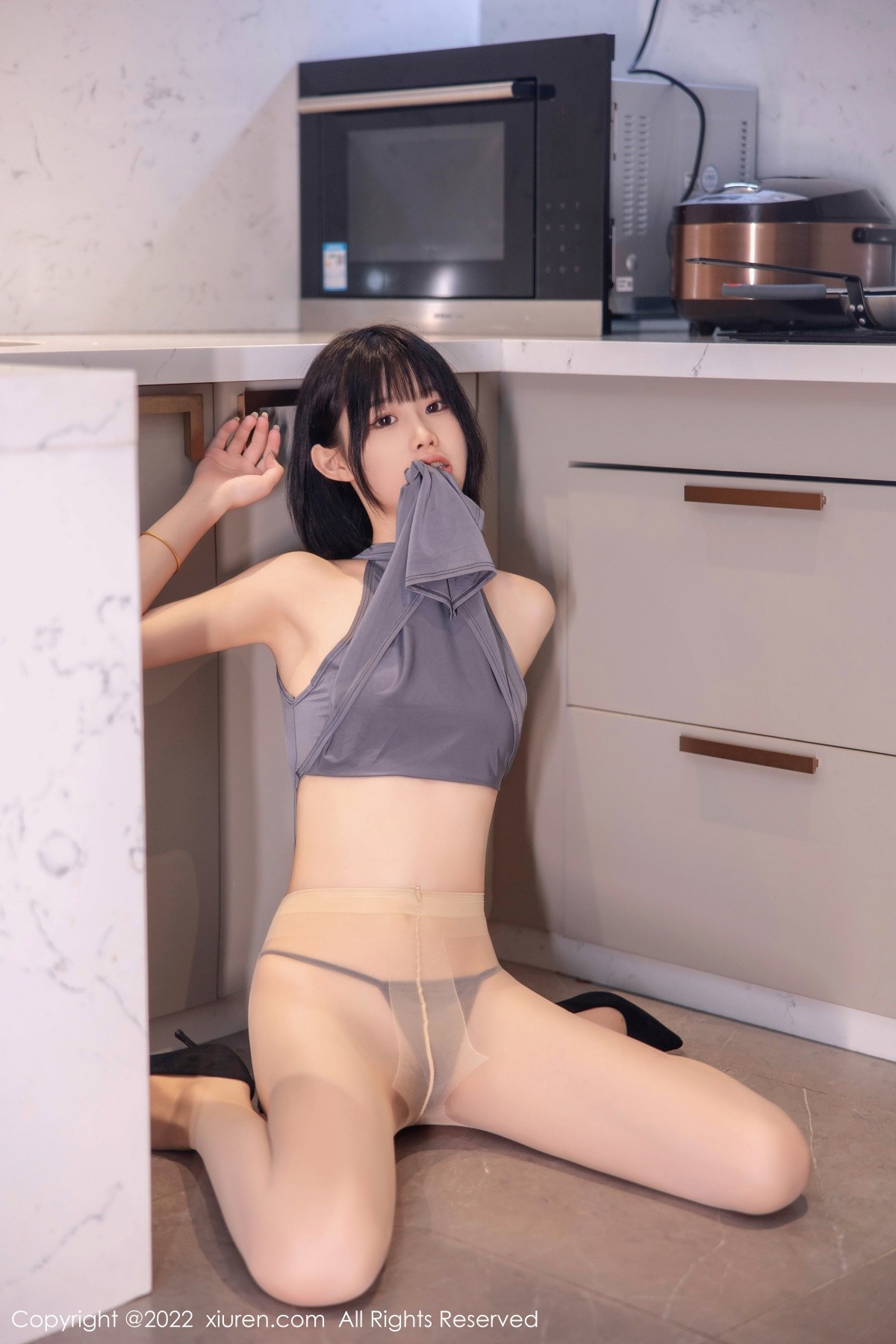 【XiuRen秀人網】20220824Vol548277qiqi【74P】-[秀人套图]