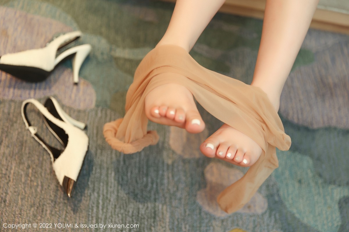 【YOUMI尤蜜荟】20220825Vol834小海臀Rena【76P】-[秀人套图]