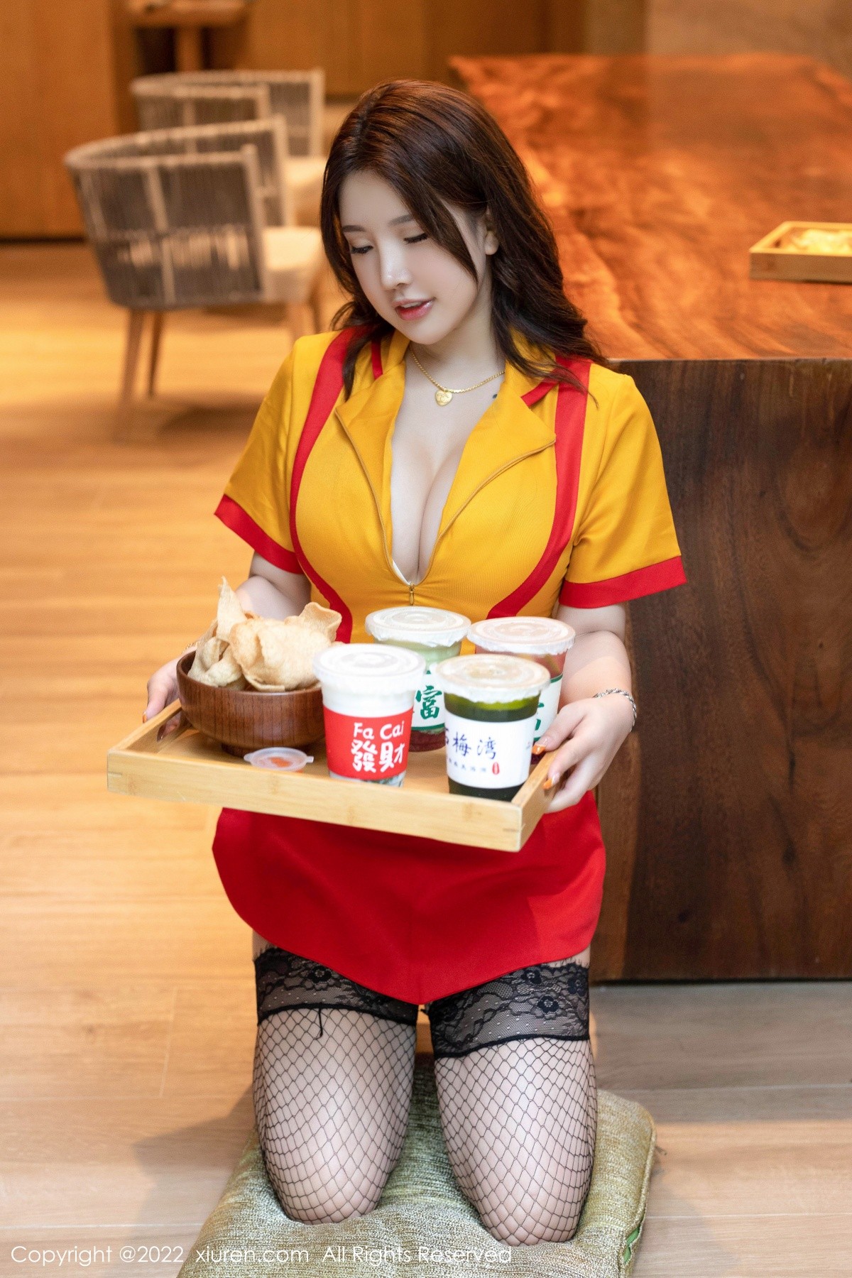 【XiuRen秀人網】20220829Vol5509小海臀Rena【56P】-[秀人套图]