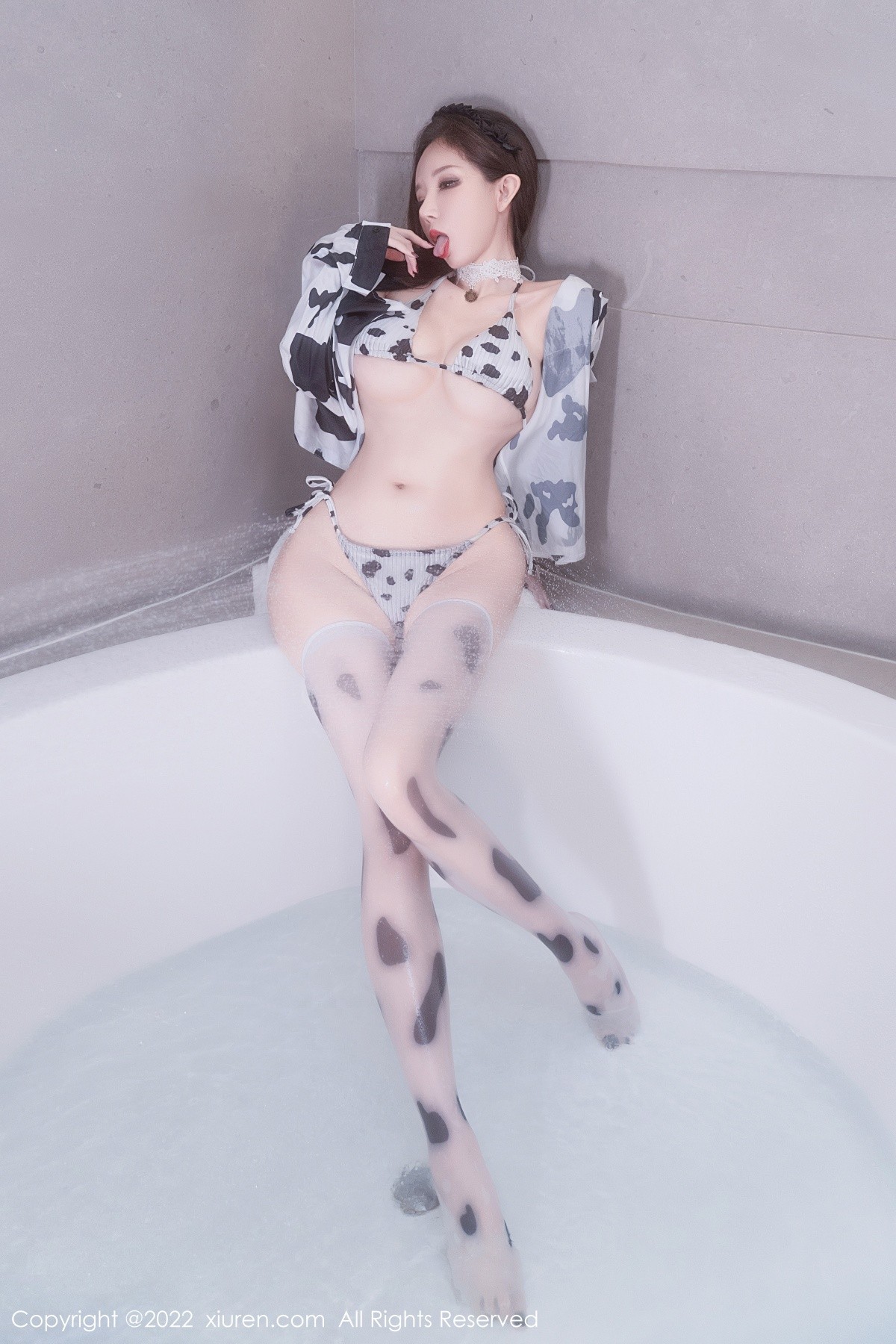 【XiuRen秀人網】20220831Vol5520陳怡曼——長腿御姐【64P】-[秀人套图]