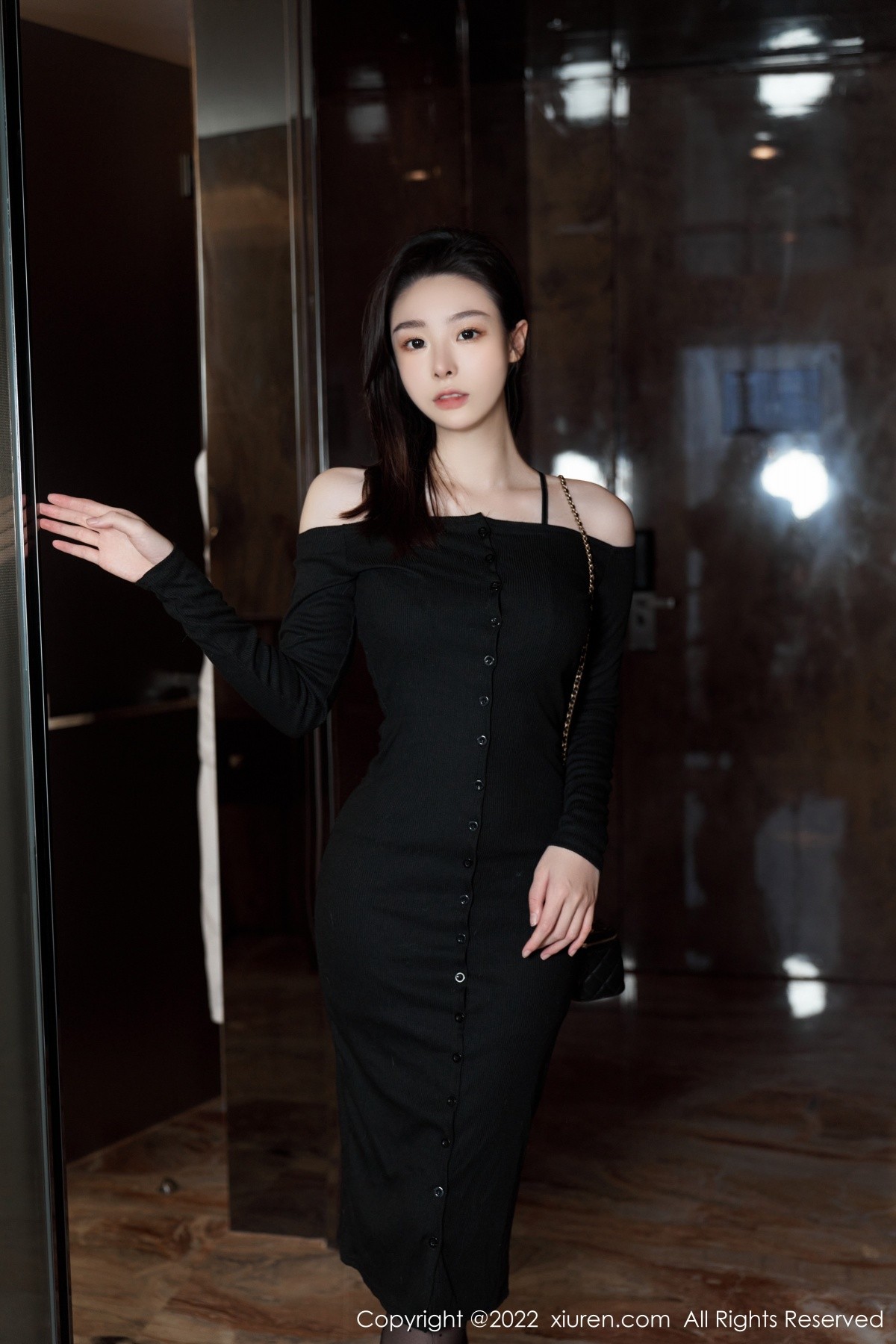 【XiuRen秀人網】20220901Vol5529是小逗逗【92P】-[秀人套图]