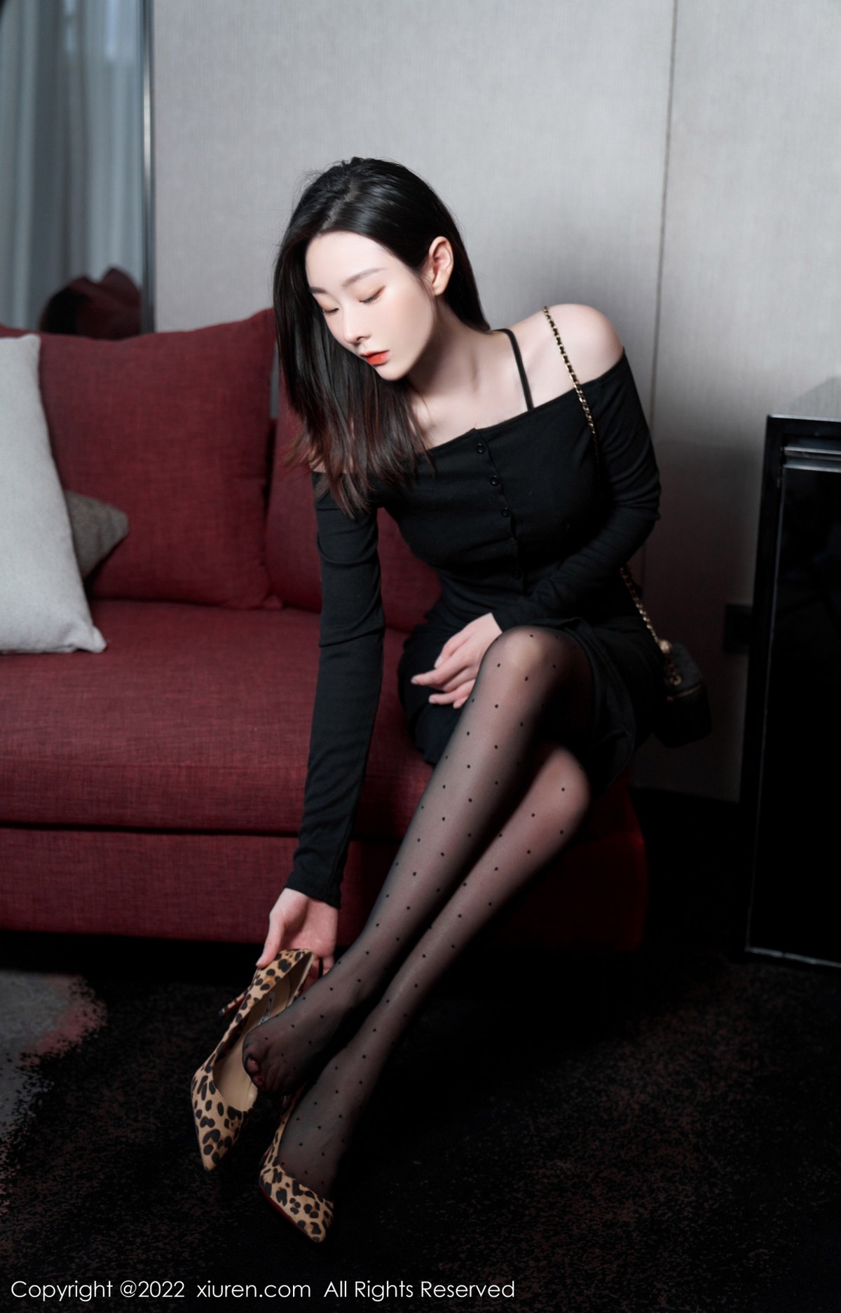 【XiuRen秀人網】20220901Vol5529是小逗逗【92P】-[秀人套图]