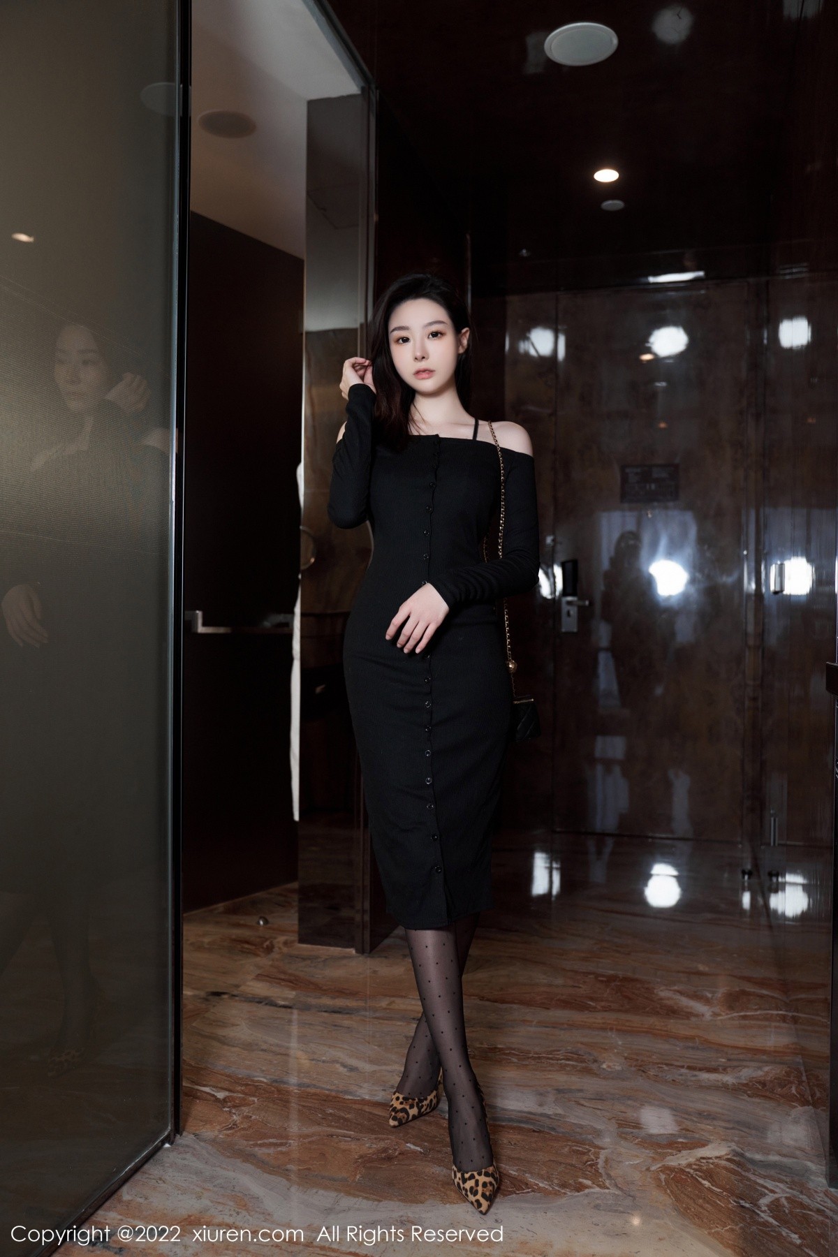 【XiuRen秀人網】20220901Vol5529是小逗逗【92P】-[秀人套图]