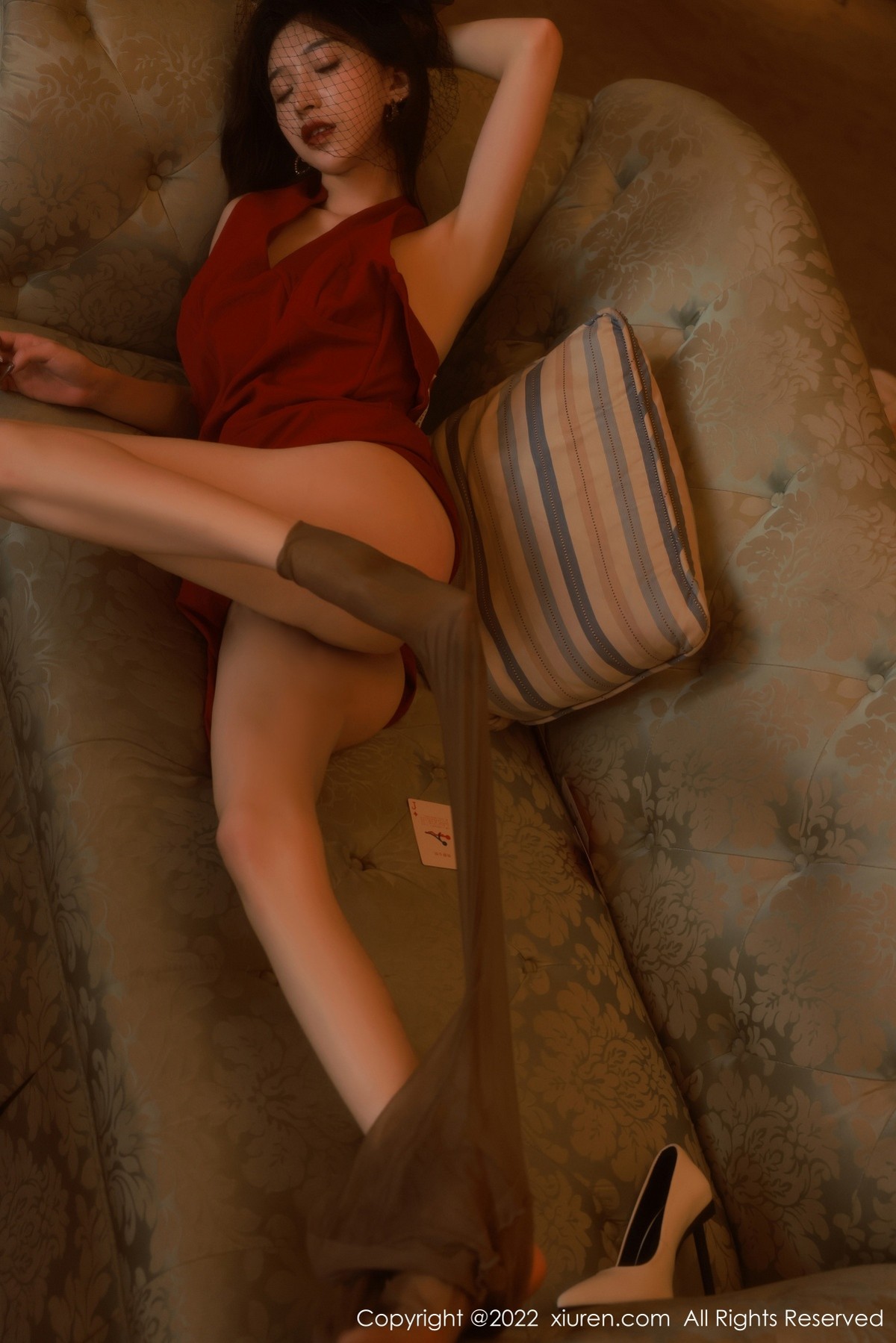 【XiuRen秀人網】20220905Vol5542hebe韓心雨【56P】-[秀人套图]