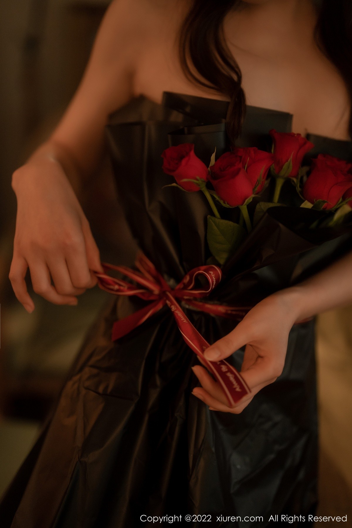 【XiuRen秀人網】20220906Vol5552婠婠麽【74P】-[秀人套图]