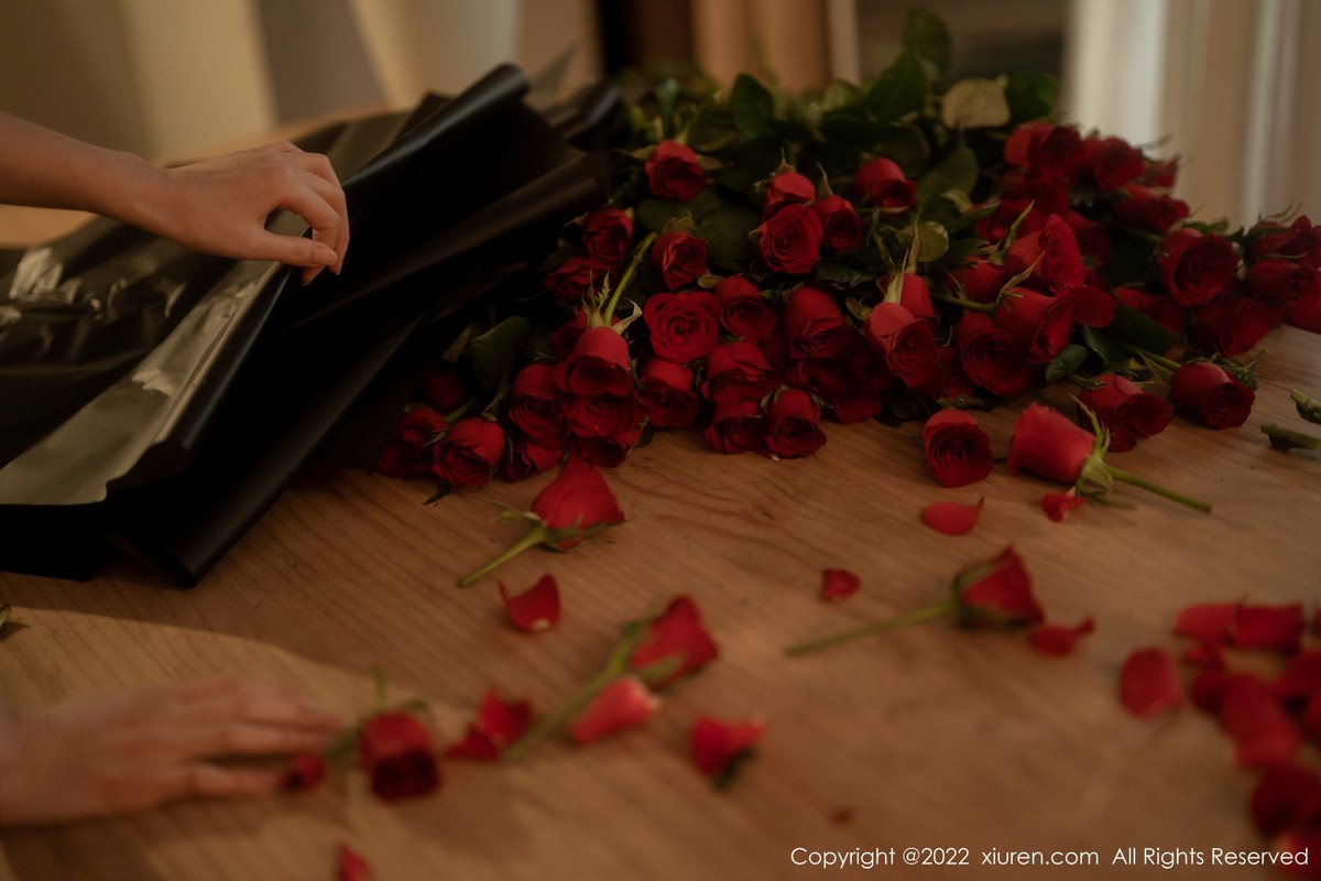 【XiuRen秀人網】20220906Vol5552婠婠麽【74P】-[秀人套图]