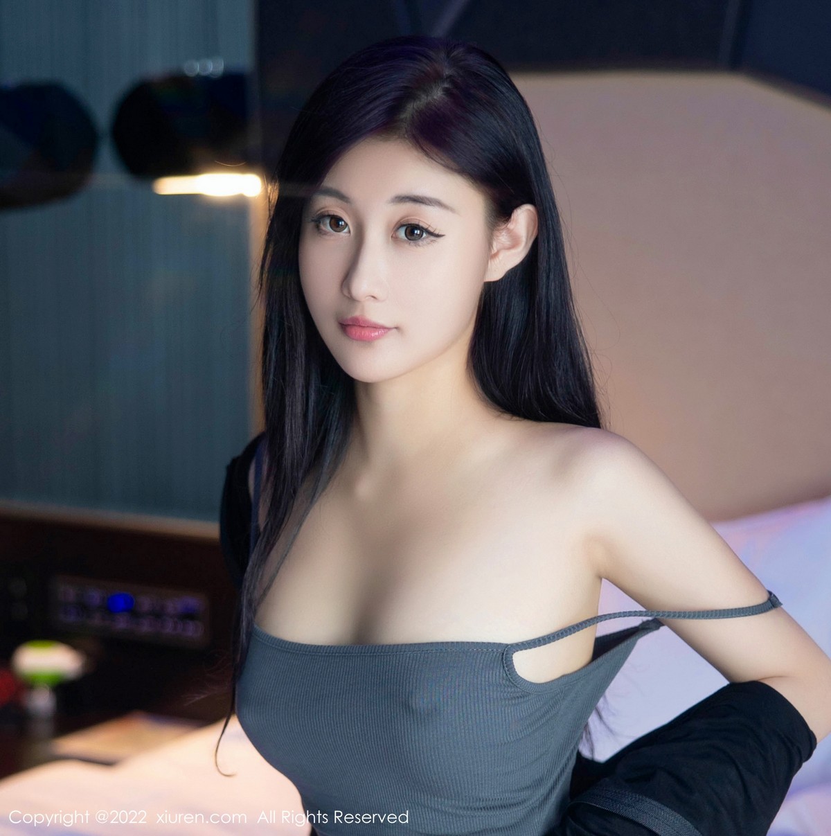 【XiuRen秀人網】20220906Vol5553顧楚楚maily【96P】-[秀人套图]