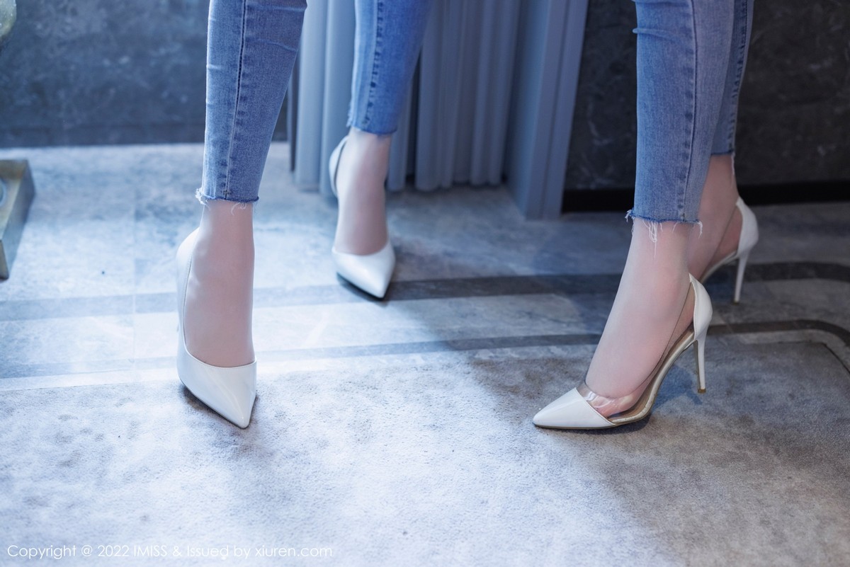 【IMISS愛蜜社】20220908Vol697Lavinia肉肉LindaLinda【44P】-[秀人套图]