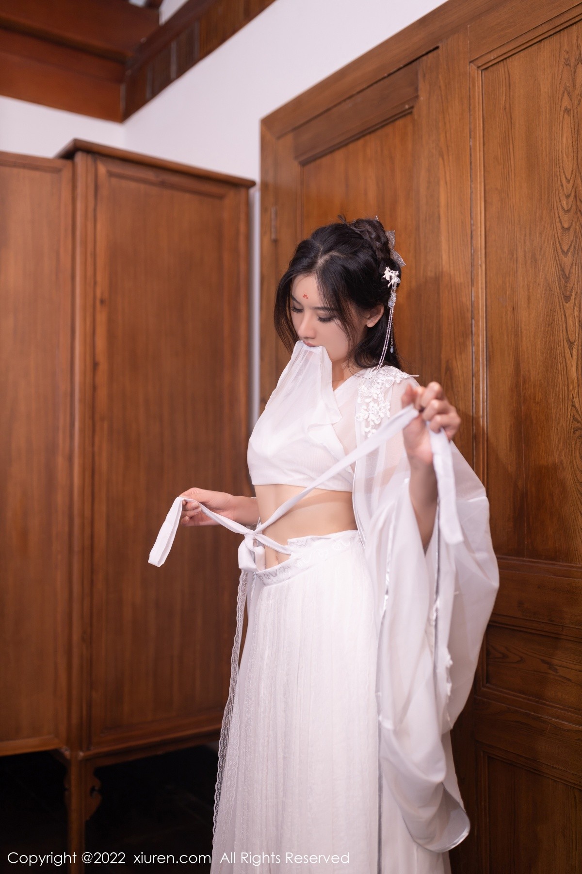 【XiuRen秀人網】20220909Vol5573就是阿朱啊【85P】-[秀人套图]