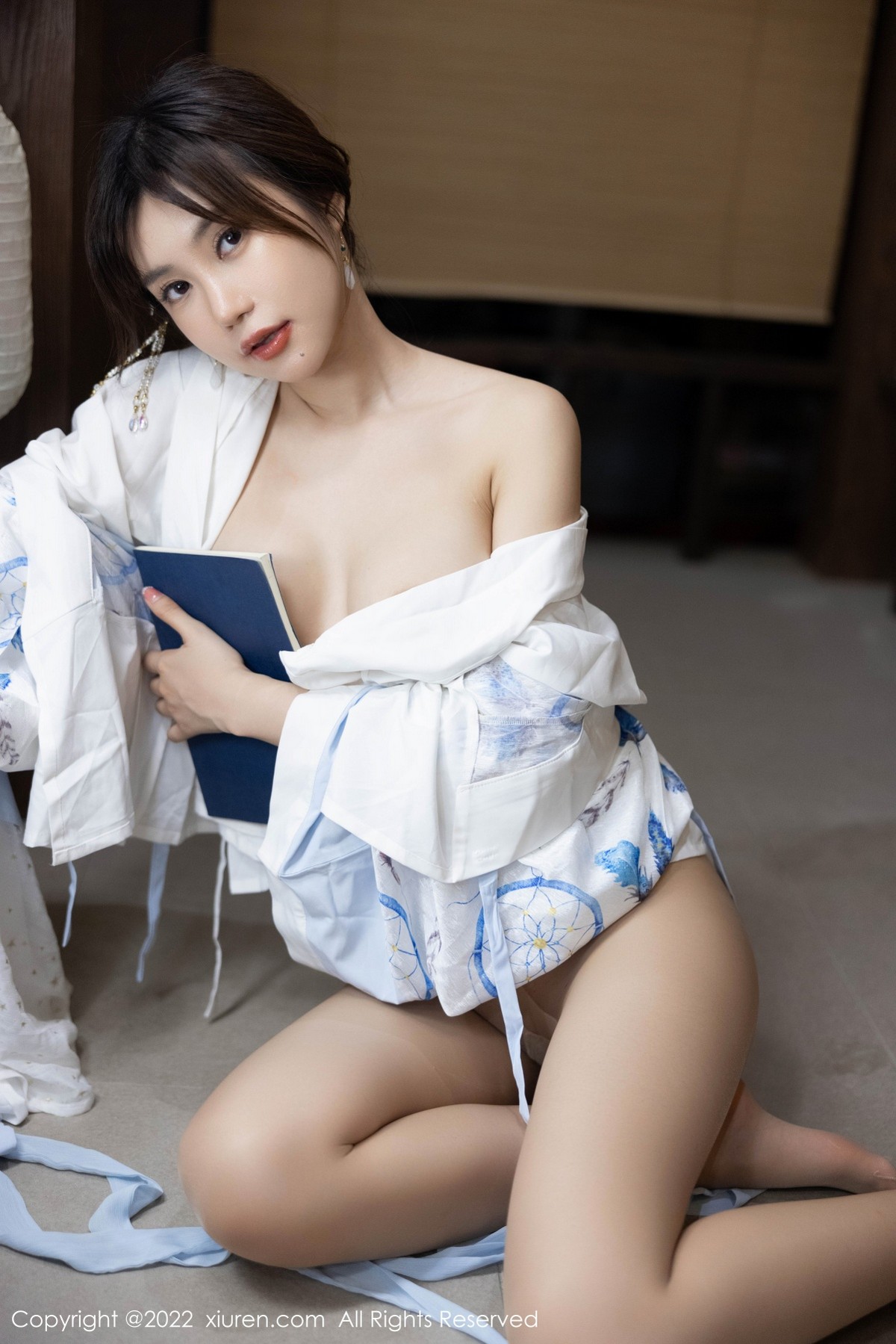 【XiuRen秀人網】20220909Vol5569绮里嘉ula【75P】-[秀人套图]