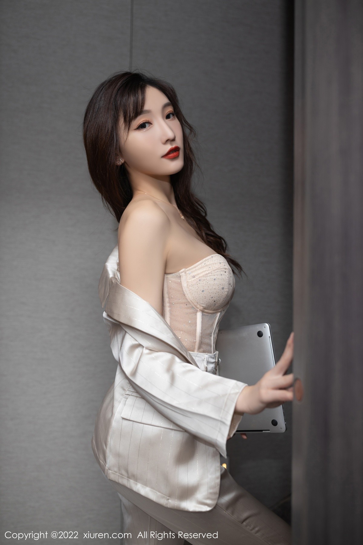 【XiuRen秀人網】20220915Vol5594陸萱萱【78P】-[秀人套图]