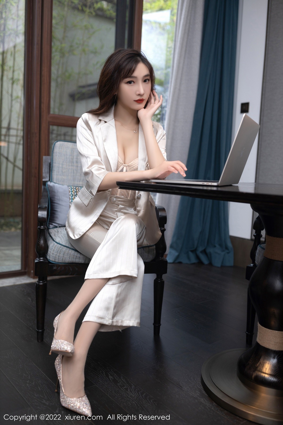 【XiuRen秀人網】20220915Vol5594陸萱萱【78P】-[秀人套图]