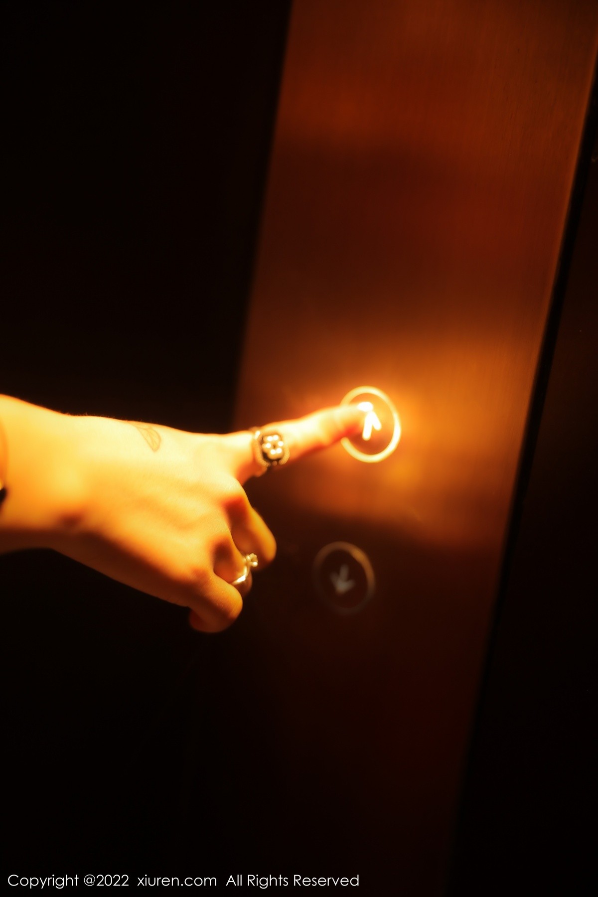 【XiuRen秀人網】20220914Vol5582美七Mia【81P】-[秀人套图]