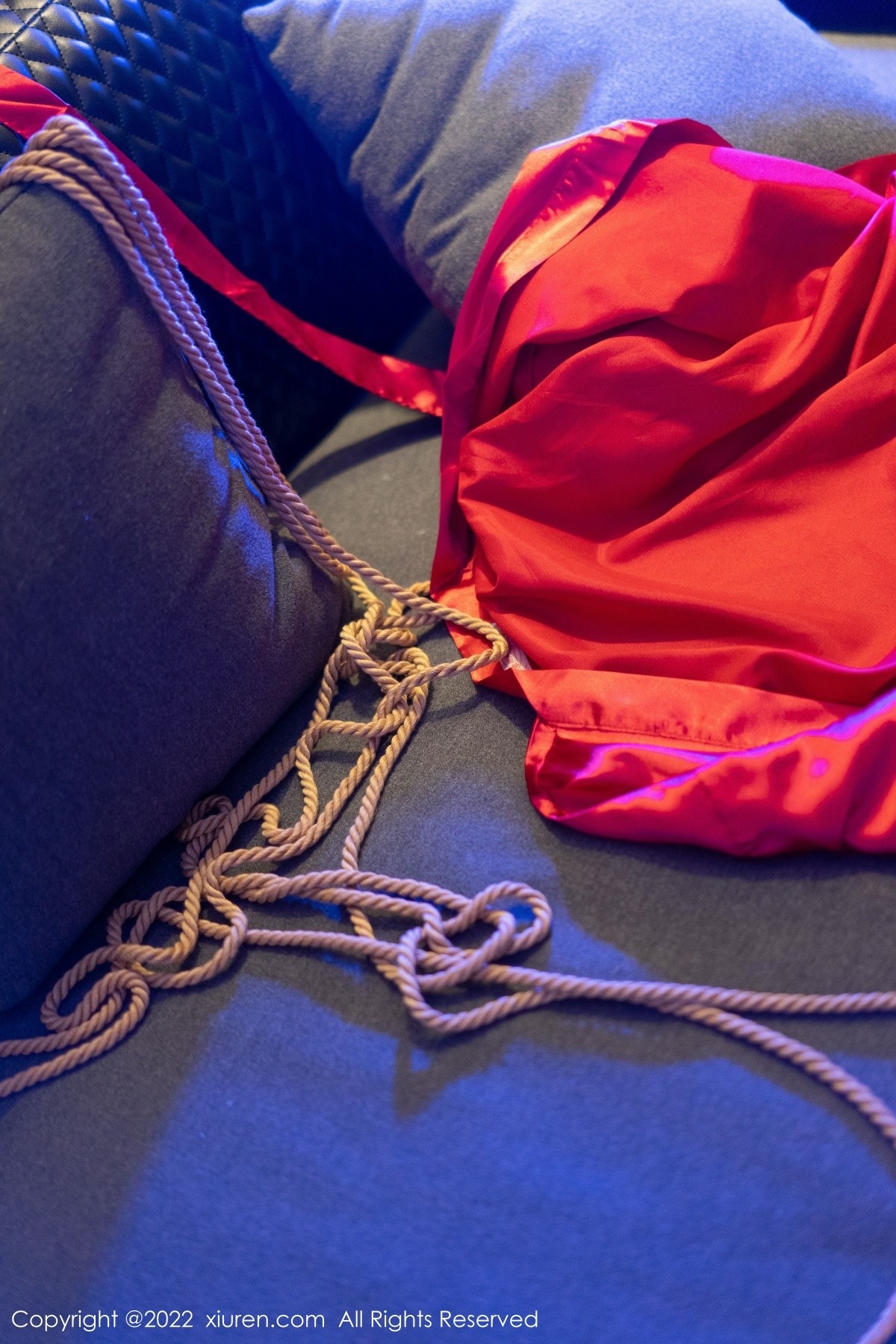 【XiuRen秀人網】20220914Vol5586laura阿姣【76P】-[秀人套图]