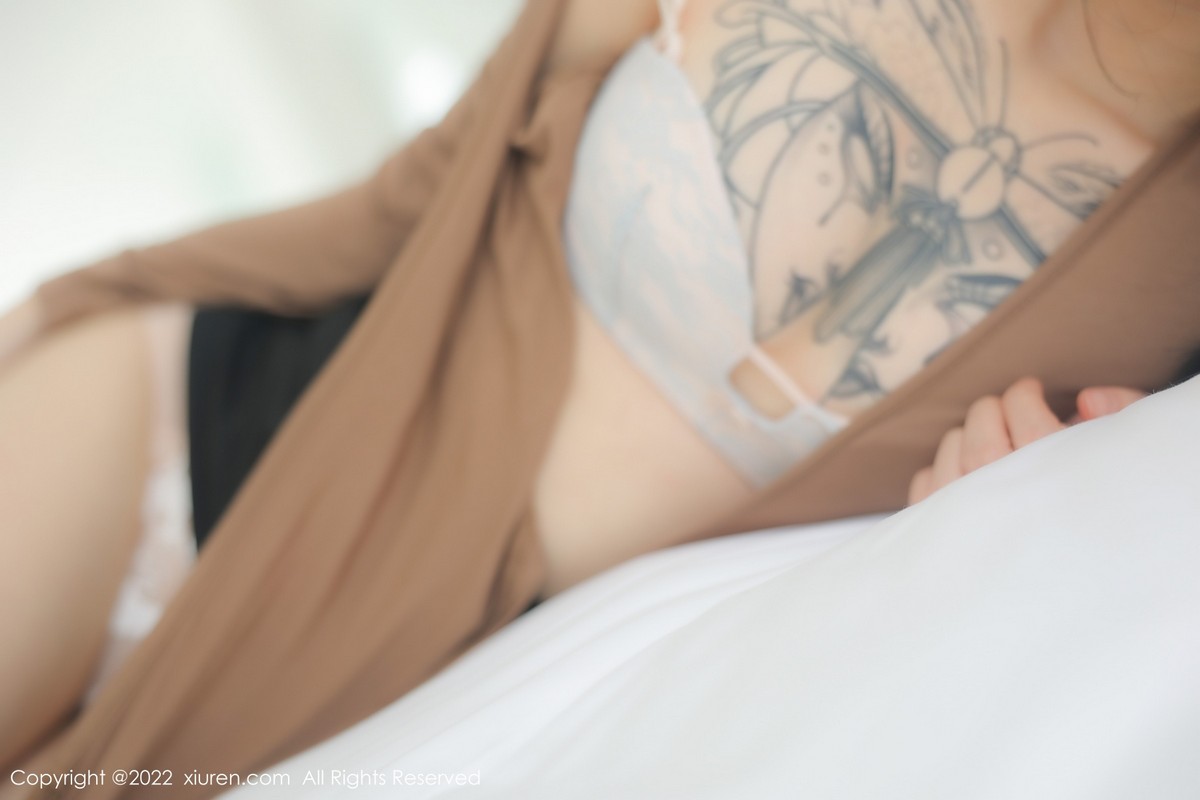 【XiuRen秀人網】20220914Vol5587奶瓶【100P】-[秀人套图]