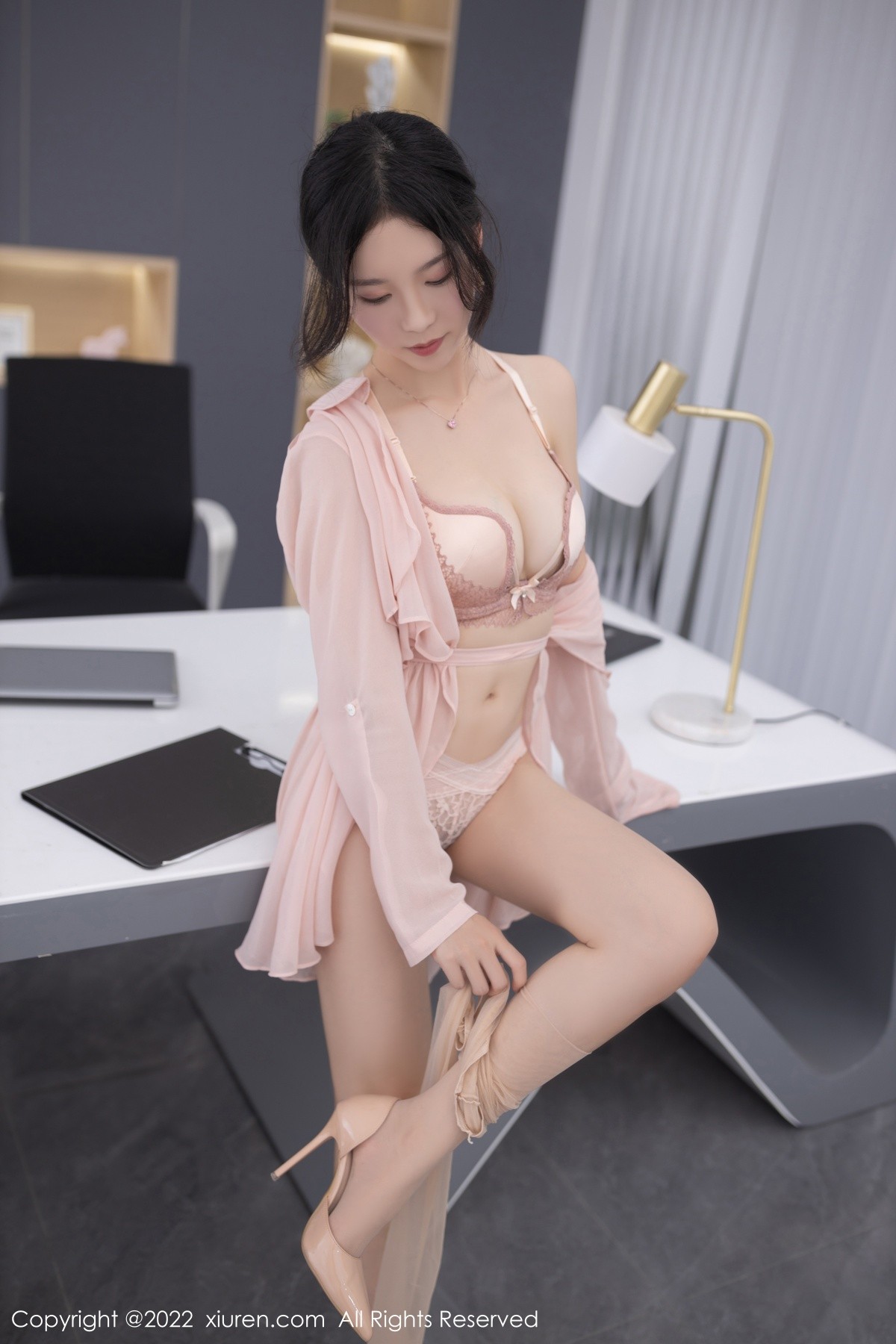 【XiuRen秀人網】20220928Vol5657利世【77P】-[秀人套图]