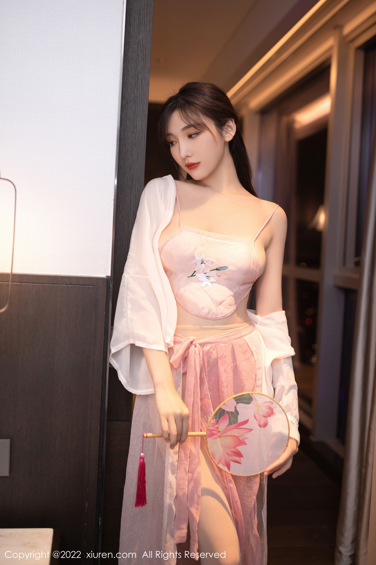 【XiuRen秀人網】20220929Vol5666陸萱萱【82P】-[秀人套图]