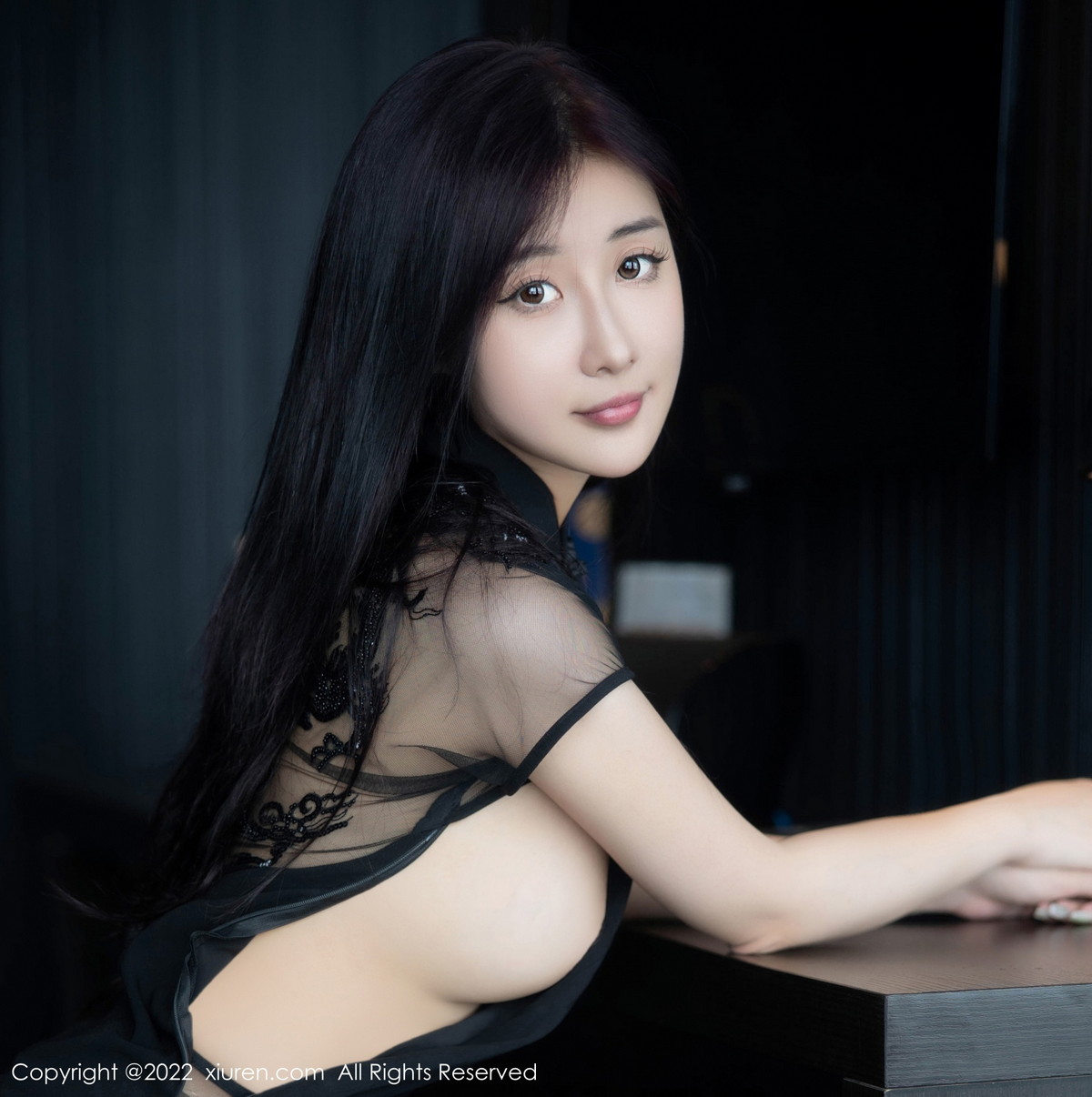 【XiuRen秀人網】20221011Vol5691顧楚楚maily【86P】-[秀人套图]