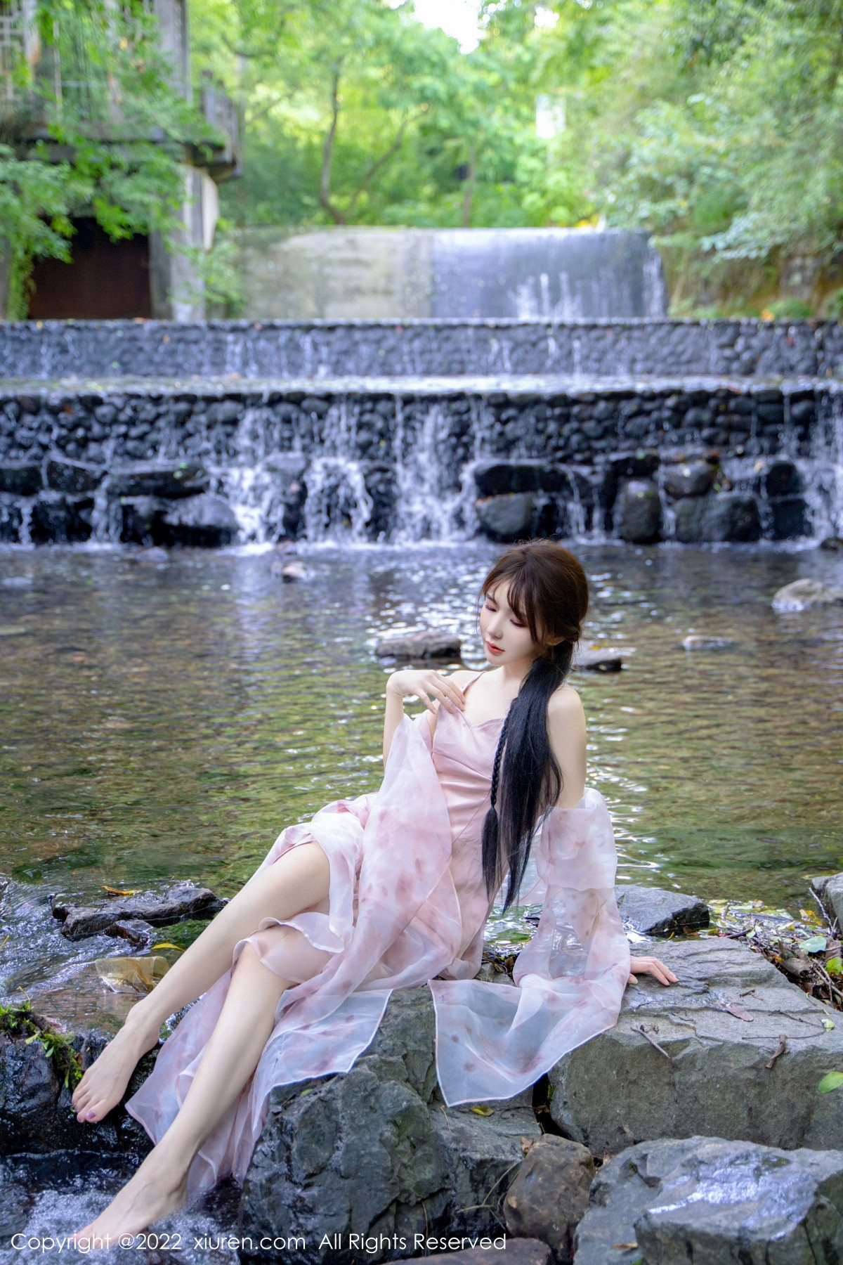 【XiuRen秀人網】20221011Vol5690婠婠麽【81P】-[秀人套图]