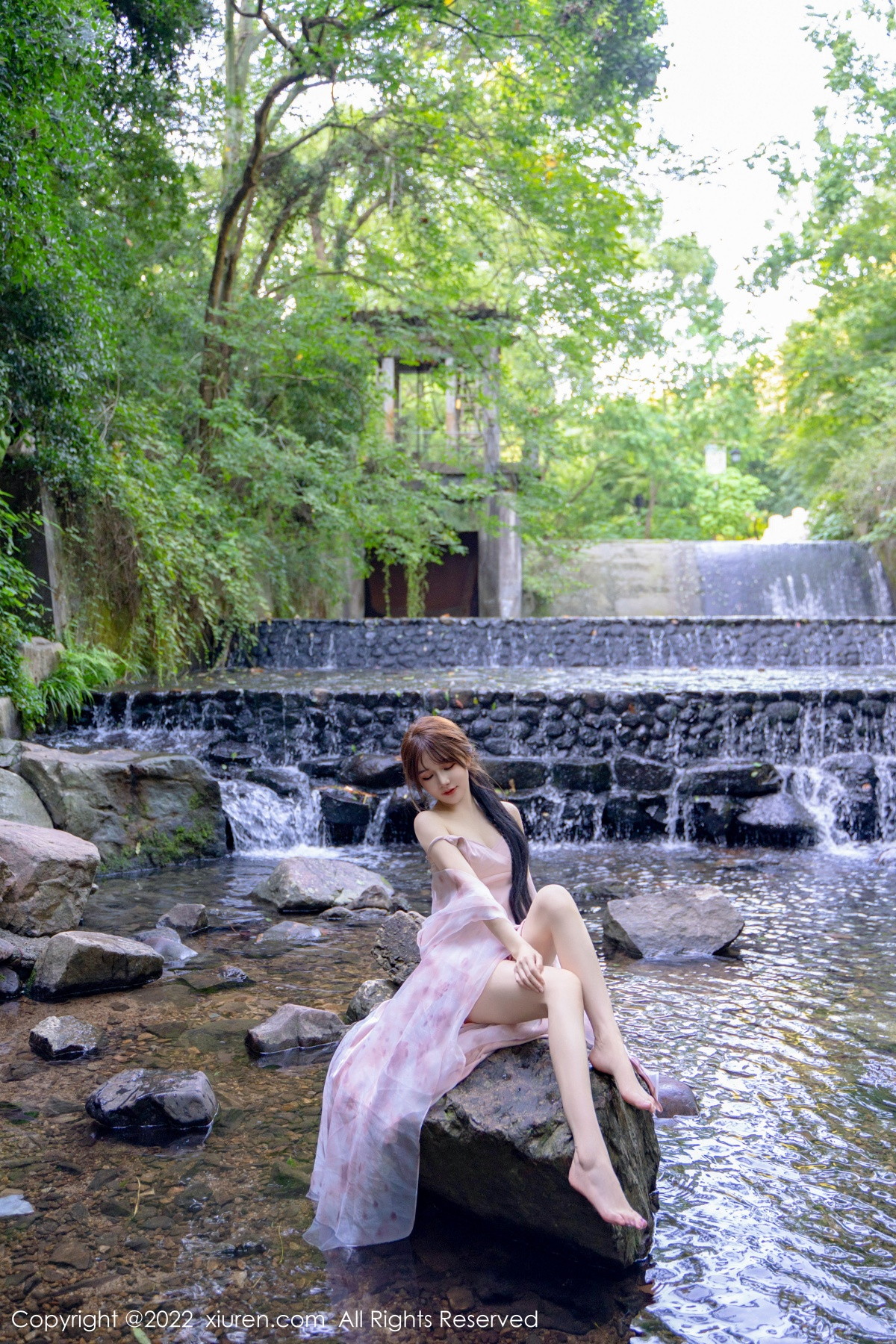 【XiuRen秀人網】20221011Vol5690婠婠麽【81P】-[秀人套图]