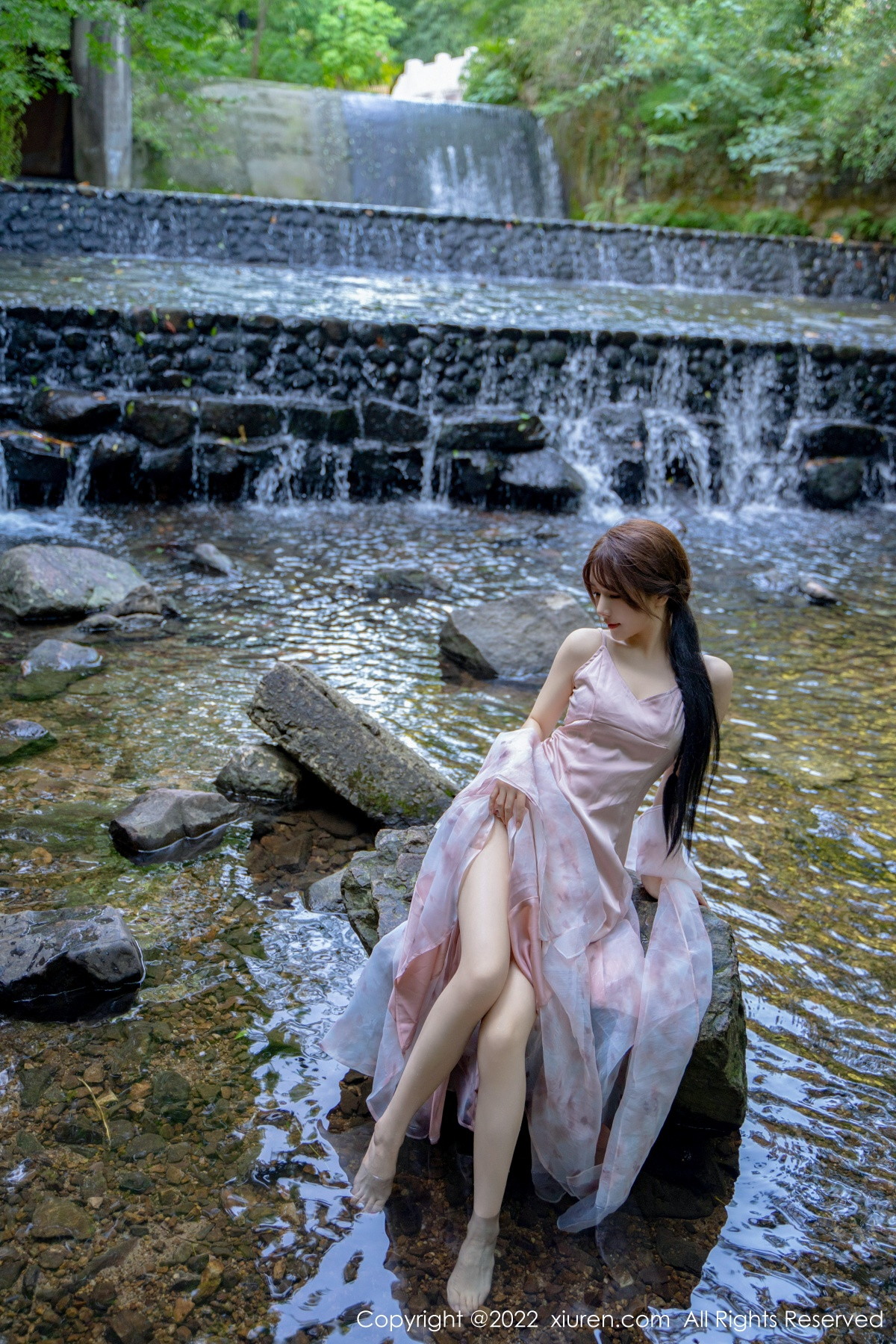 【XiuRen秀人網】20221011Vol5690婠婠麽【81P】-[秀人套图]