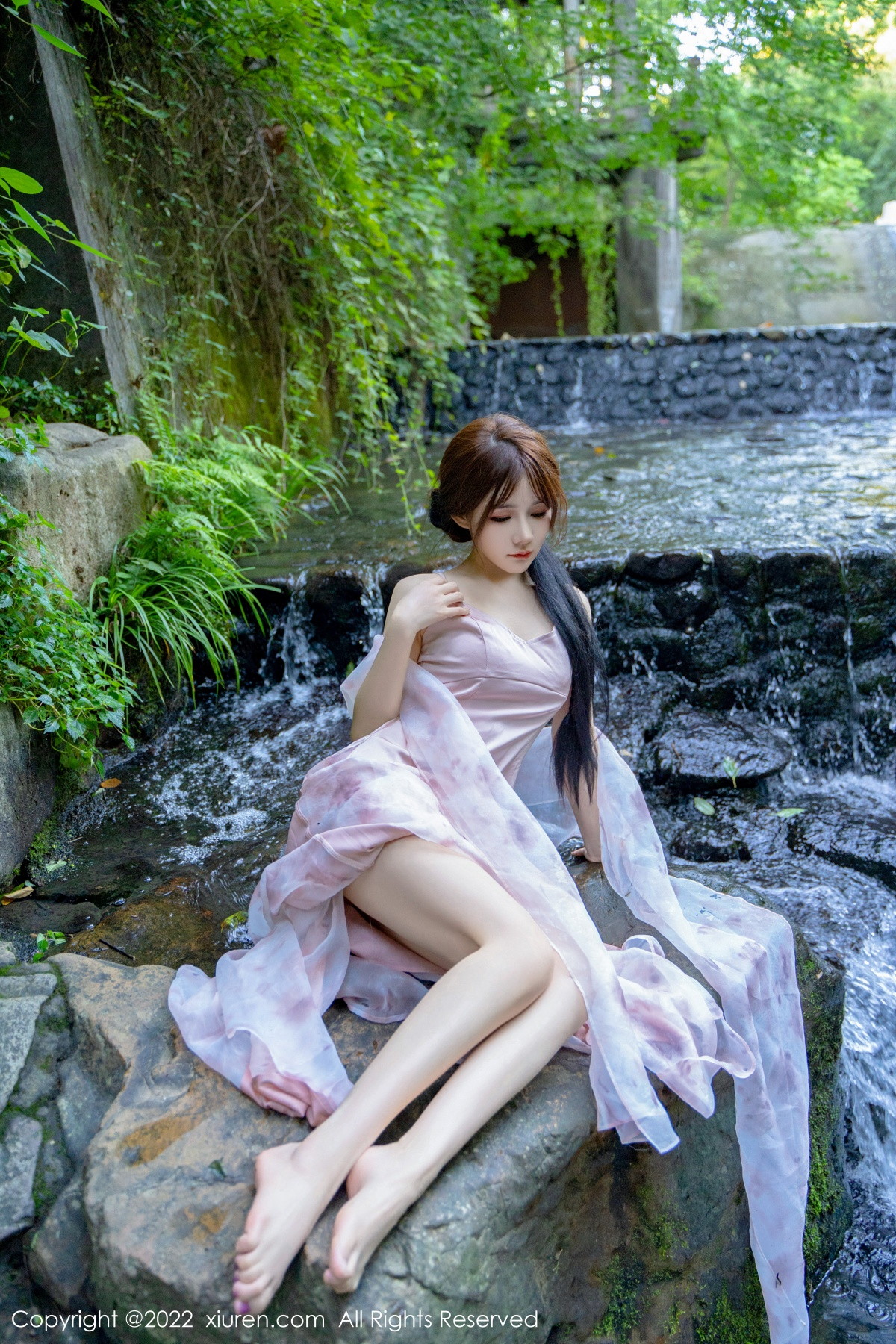 【XiuRen秀人網】20221011Vol5690婠婠麽【81P】-[秀人套图]