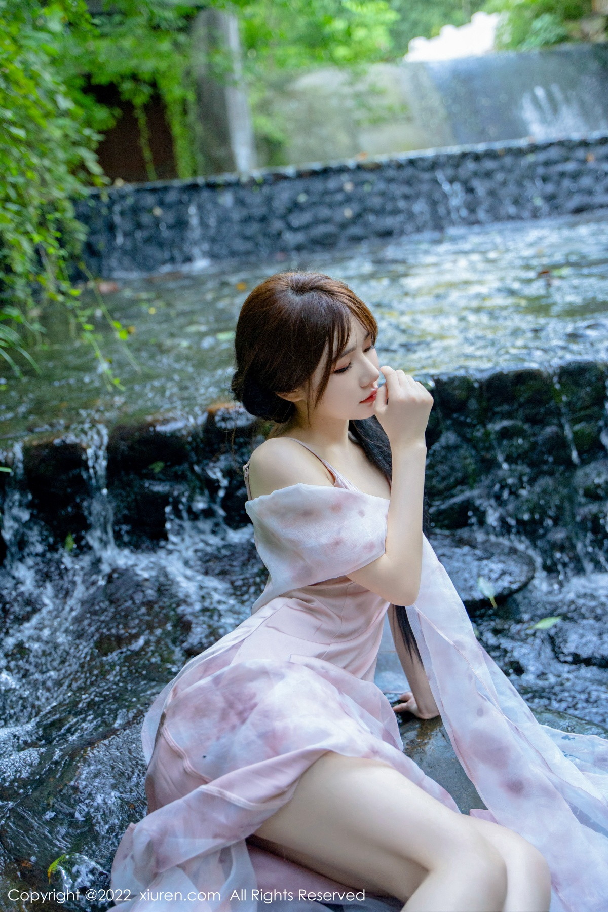 【XiuRen秀人網】20221011Vol5690婠婠麽【81P】-[秀人套图]