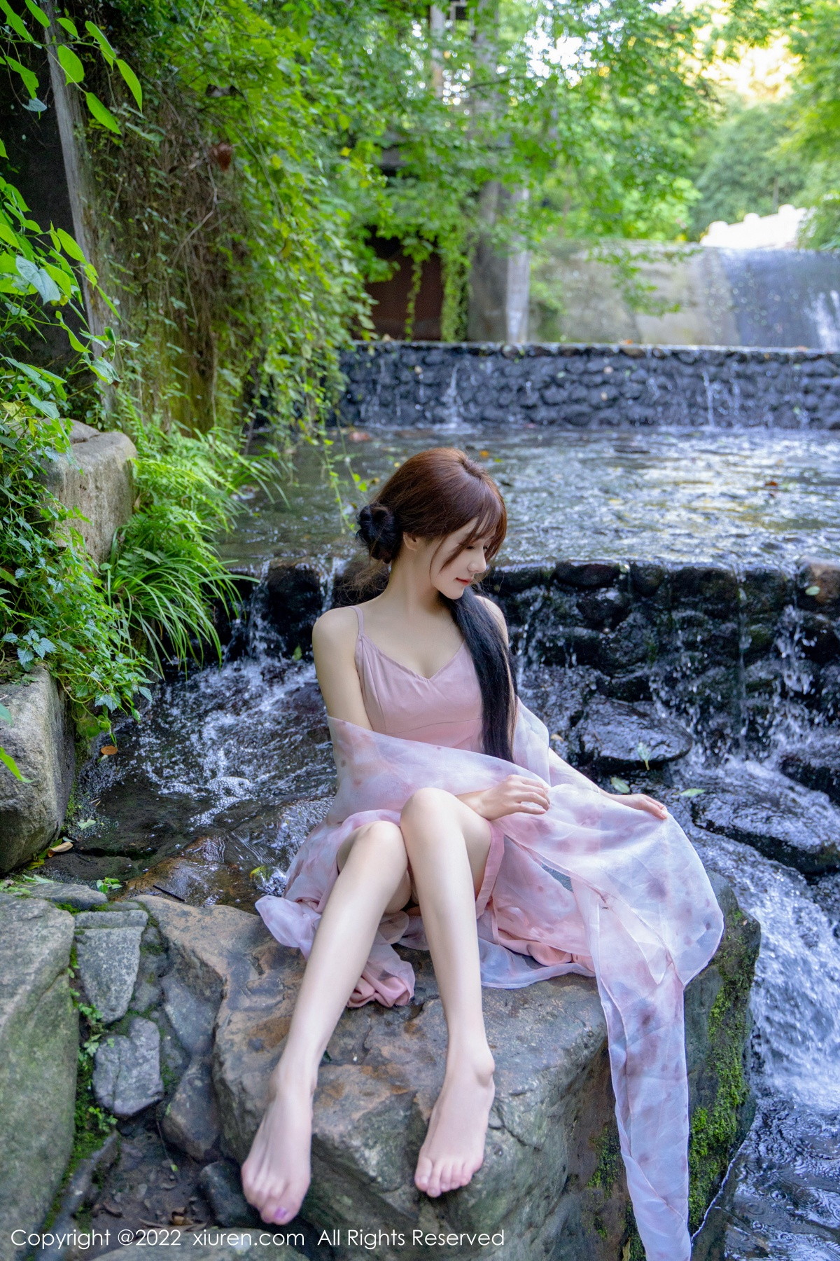 【XiuRen秀人網】20221011Vol5690婠婠麽【81P】-[秀人套图]