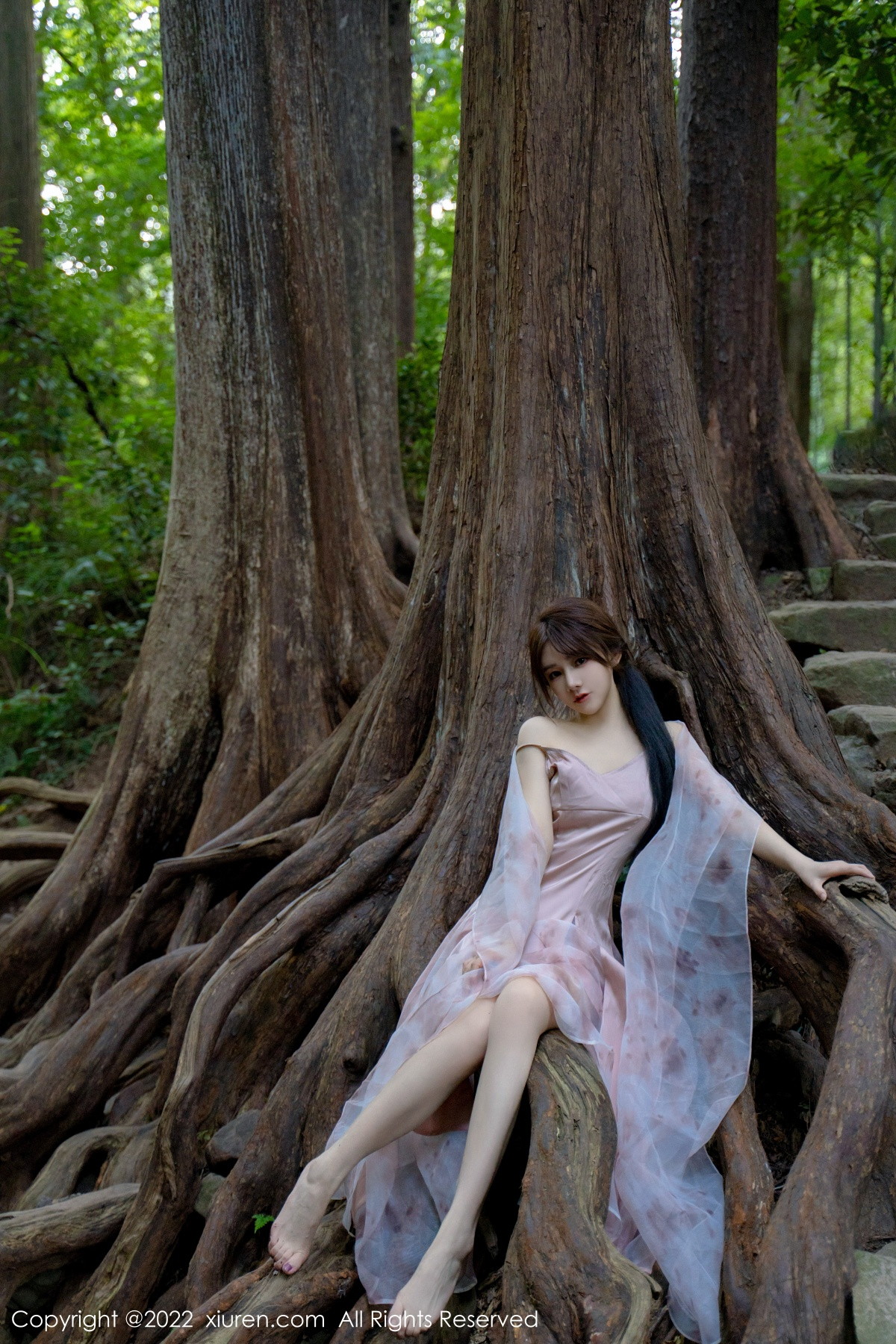 【XiuRen秀人網】20221011Vol5690婠婠麽【81P】-[秀人套图]