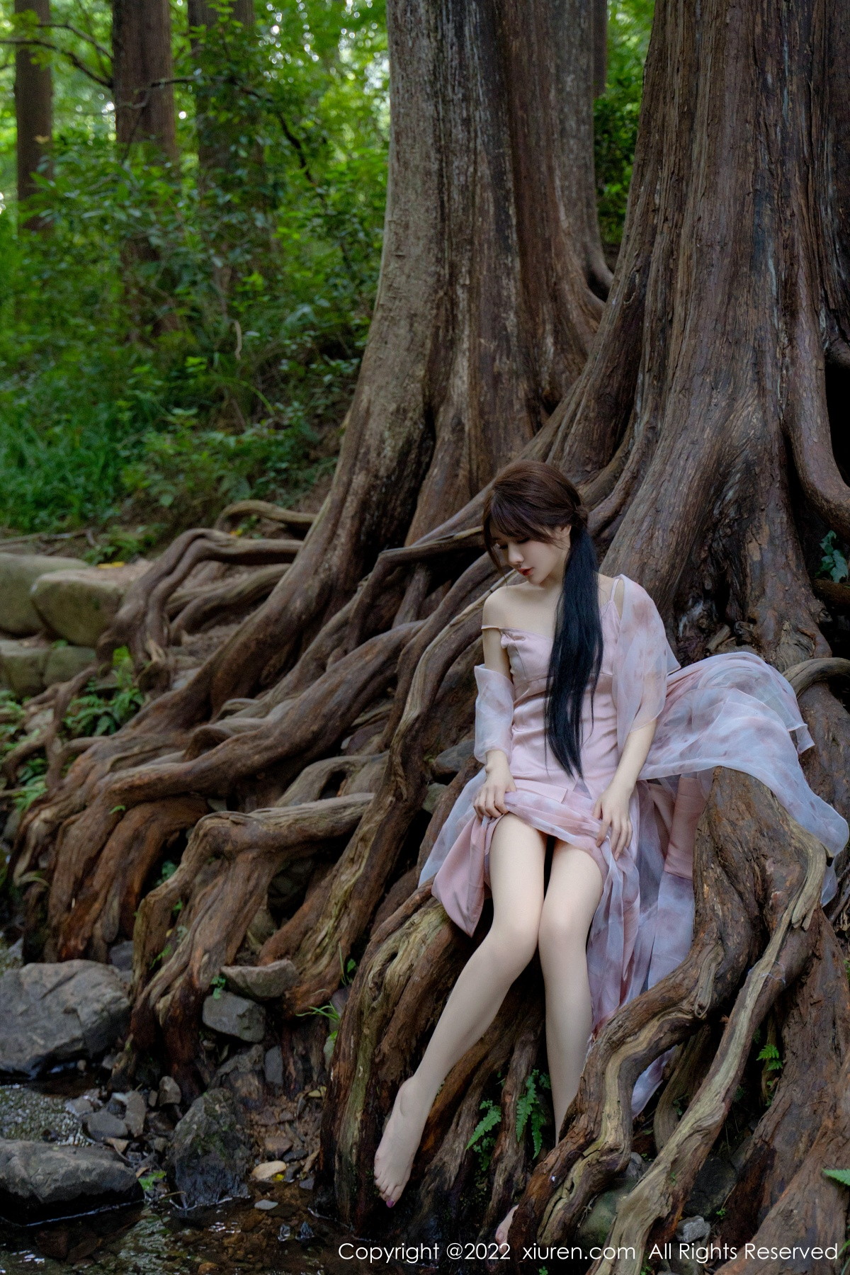 【XiuRen秀人網】20221011Vol5690婠婠麽【81P】-[秀人套图]