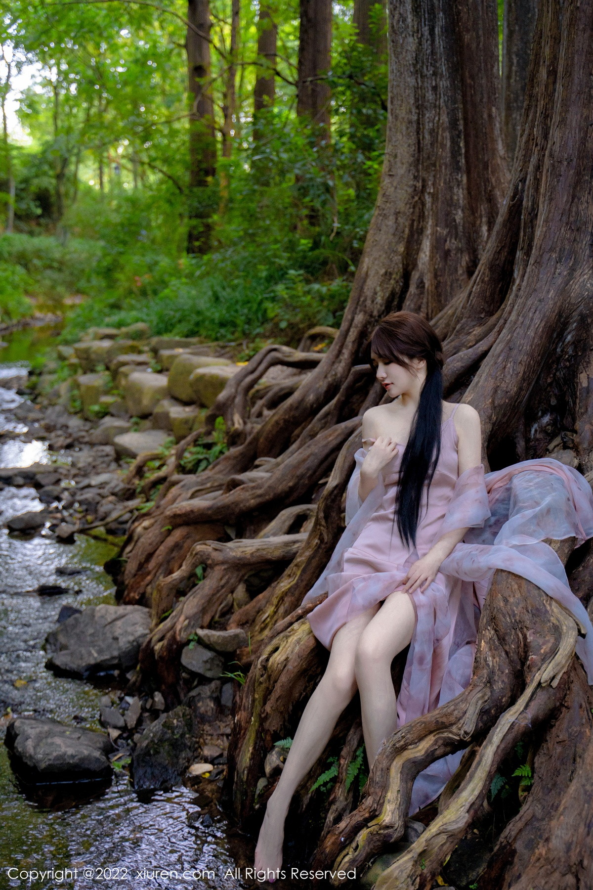 【XiuRen秀人網】20221011Vol5690婠婠麽【81P】-[秀人套图]