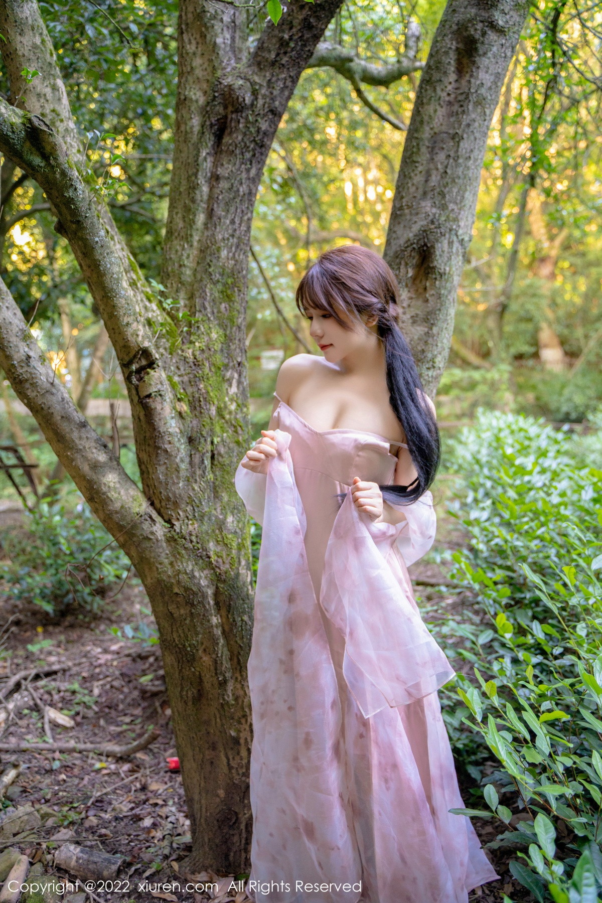 【XiuRen秀人網】20221011Vol5690婠婠麽【81P】-[秀人套图]