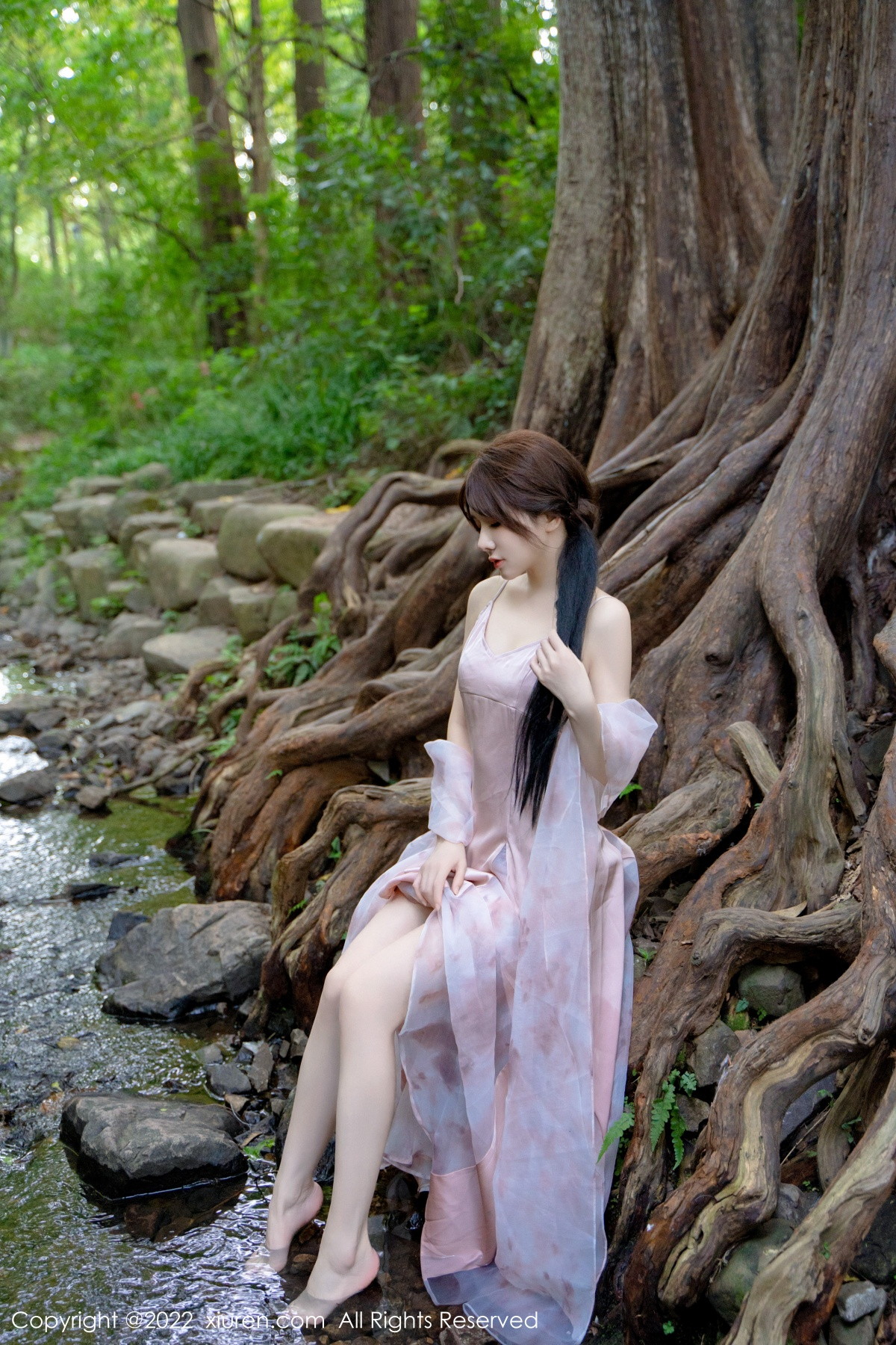 【XiuRen秀人網】20221011Vol5690婠婠麽【81P】-[秀人套图]