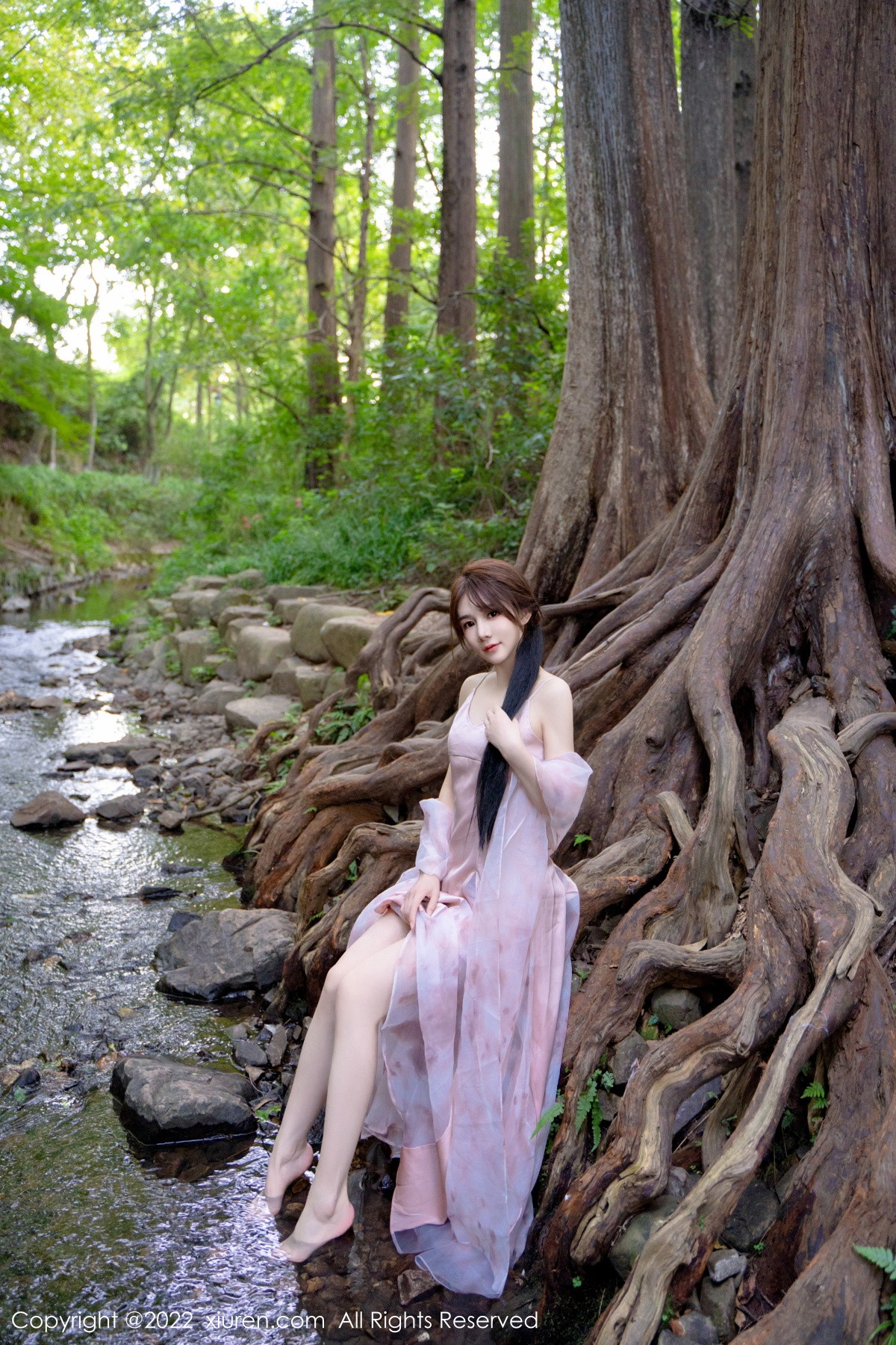 【XiuRen秀人網】20221011Vol5690婠婠麽【81P】-[秀人套图]