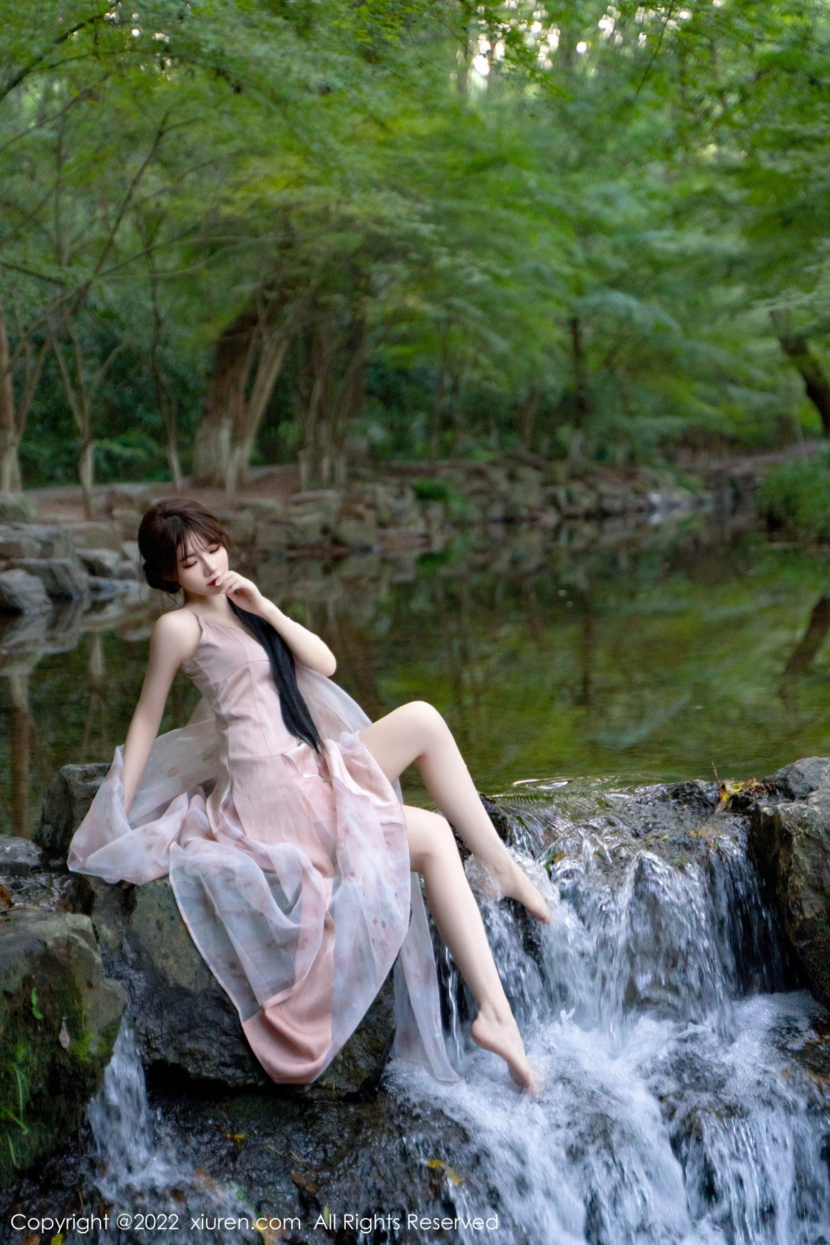 【XiuRen秀人網】20221011Vol5690婠婠麽【81P】-[秀人套图]