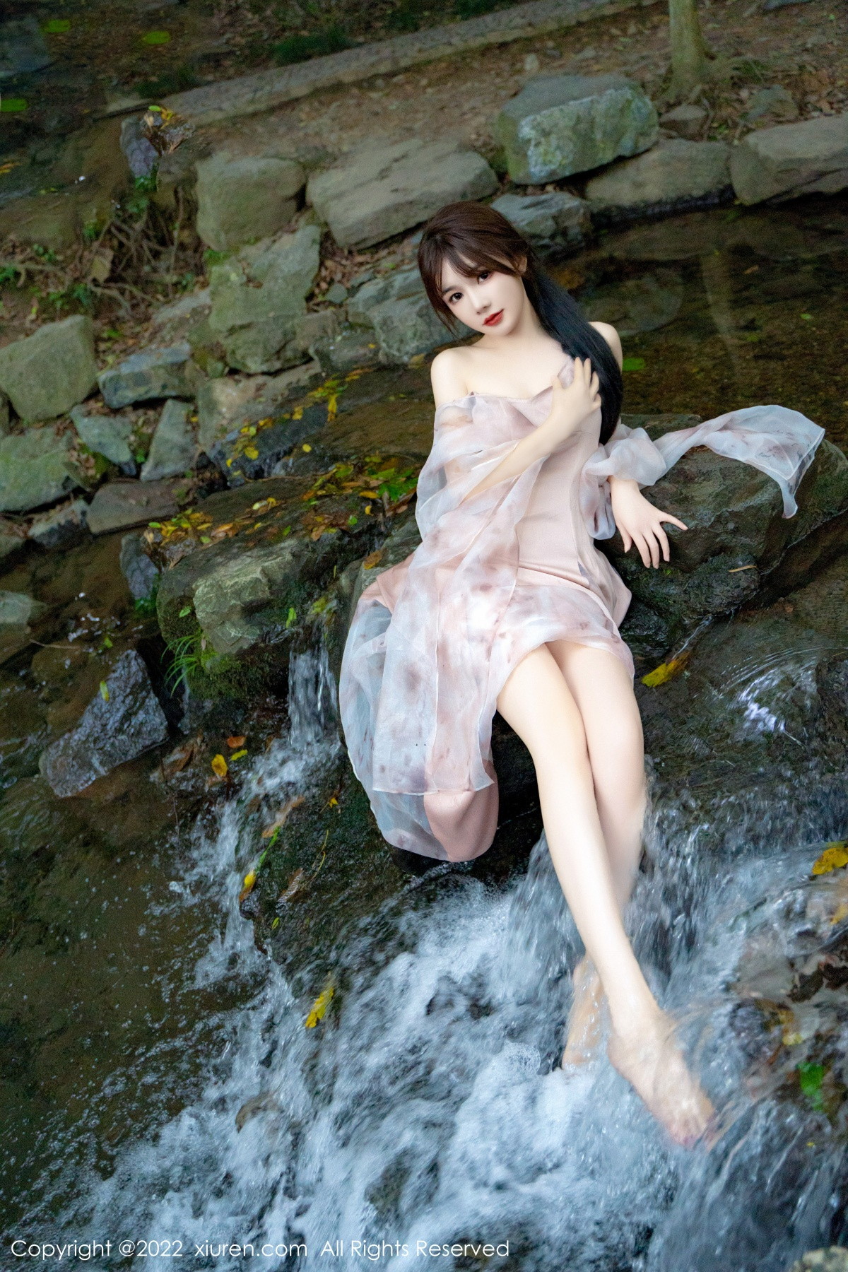 【XiuRen秀人網】20221011Vol5690婠婠麽【81P】-[秀人套图]