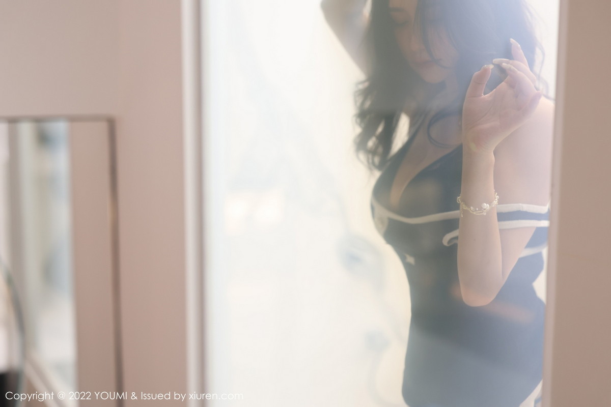 【YOUMI尤蜜荟】20221019Vol855laura阿姣【79P】-[秀人套图]