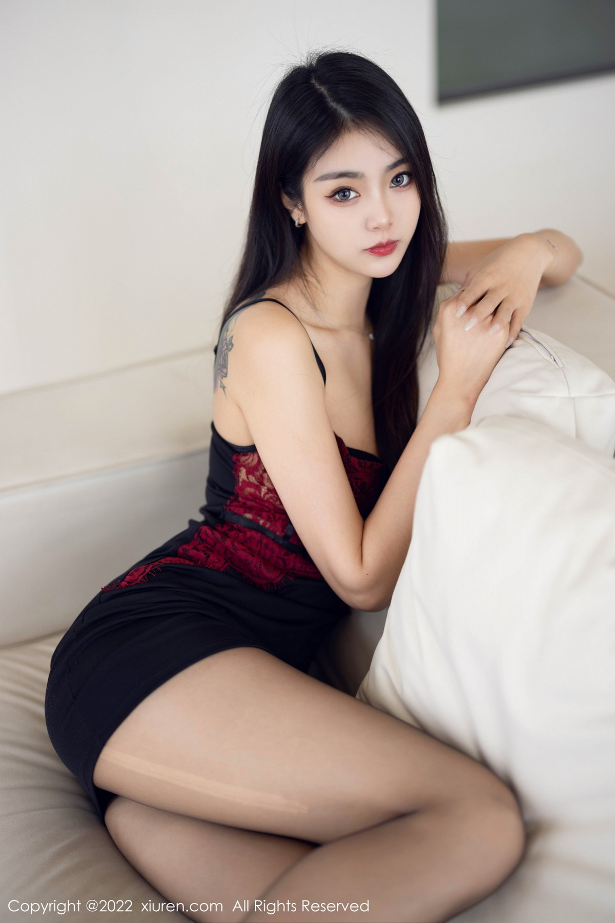 【XiuRen秀人網】20221027Vol5769可樂Vicky【63P】-[秀人套图]
