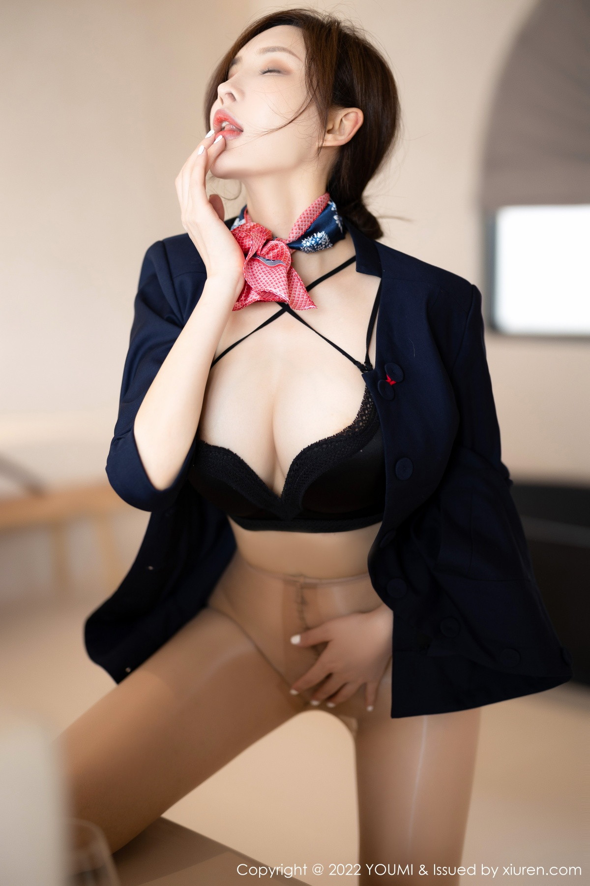 【YOUMI尤蜜荟】20221028Vol858奶瓶土肥圓矮挫丑黑窮【77P】-[秀人套图]