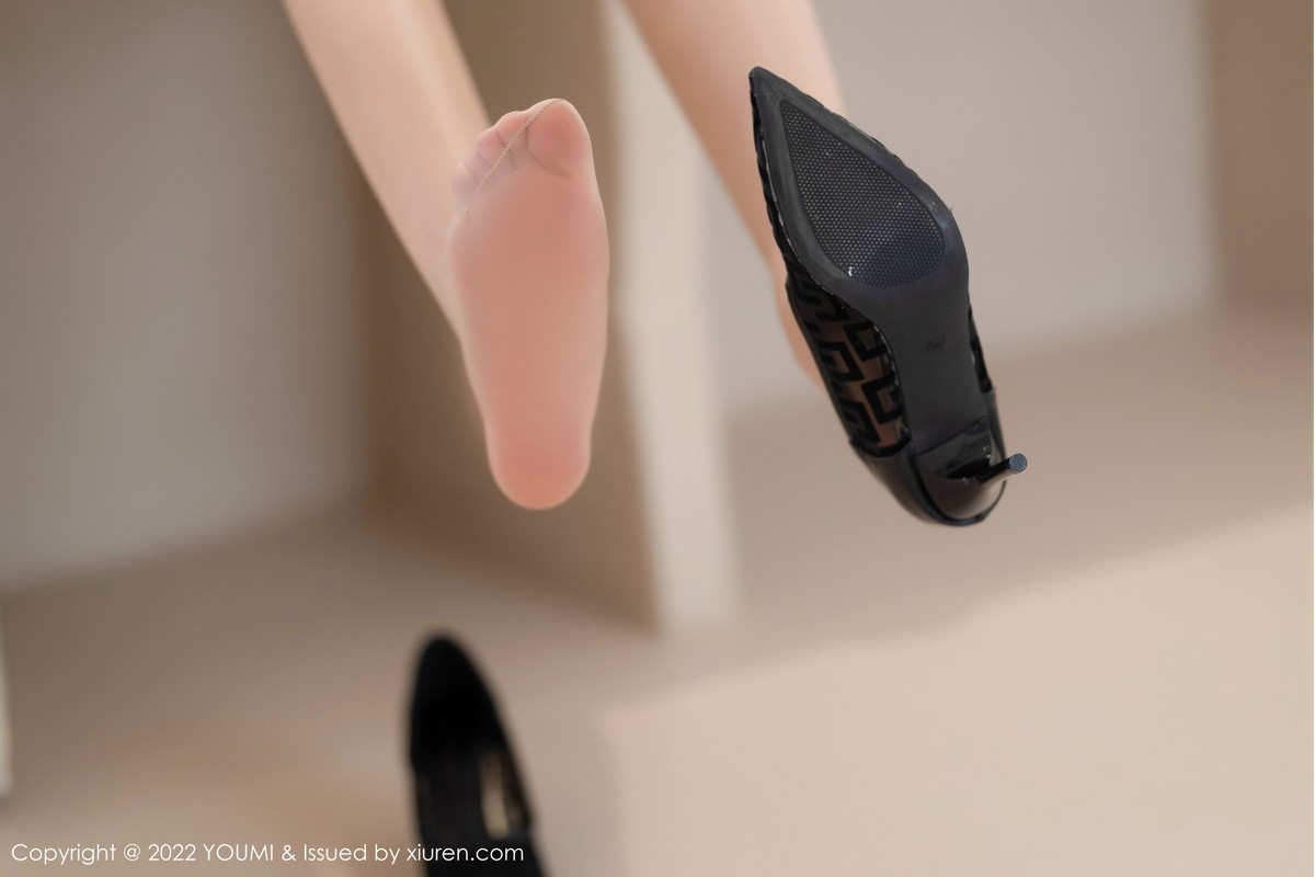 【YOUMI尤蜜荟】20221028Vol858奶瓶土肥圓矮挫丑黑窮【77P】-[秀人套图]