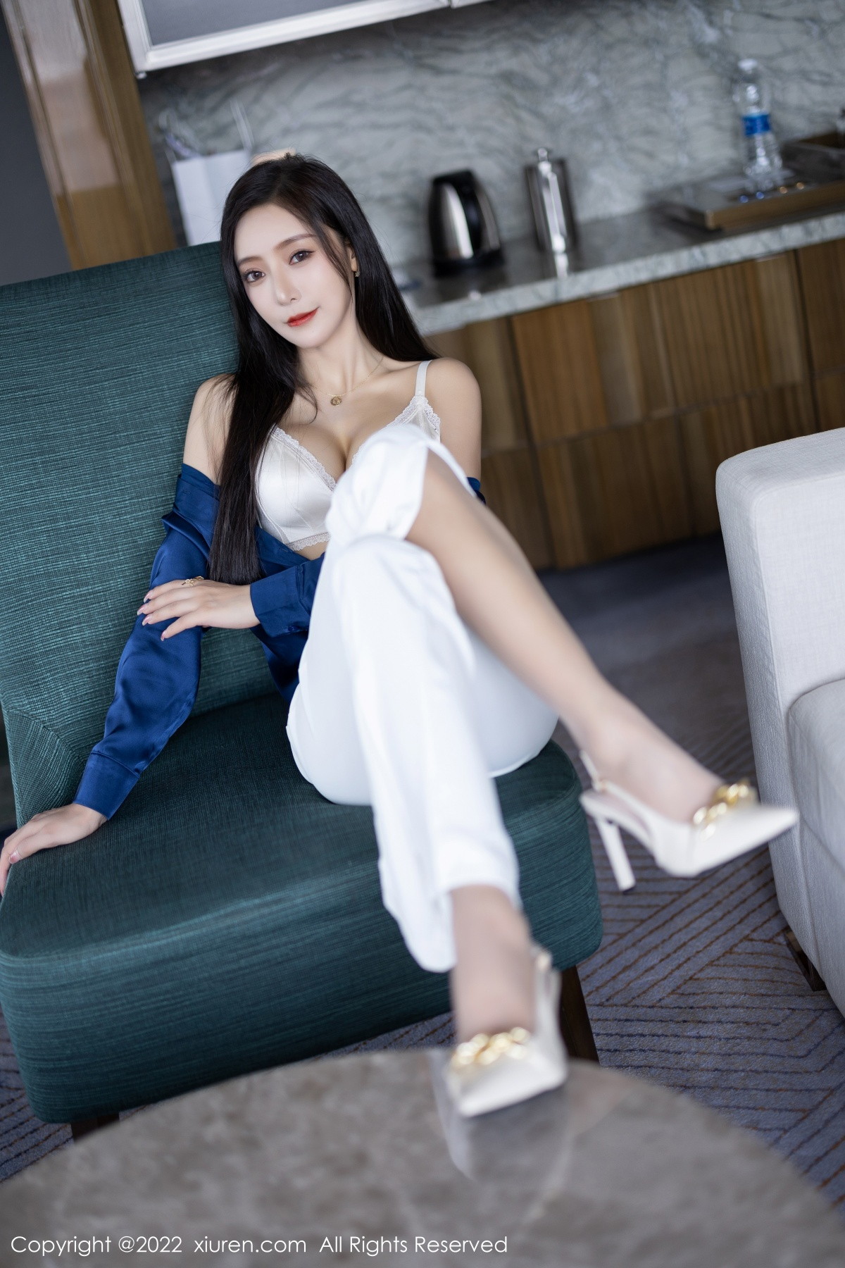 【XiuRen秀人網】20221101Vol5790王馨瑤yanni【90P】-[秀人套图]