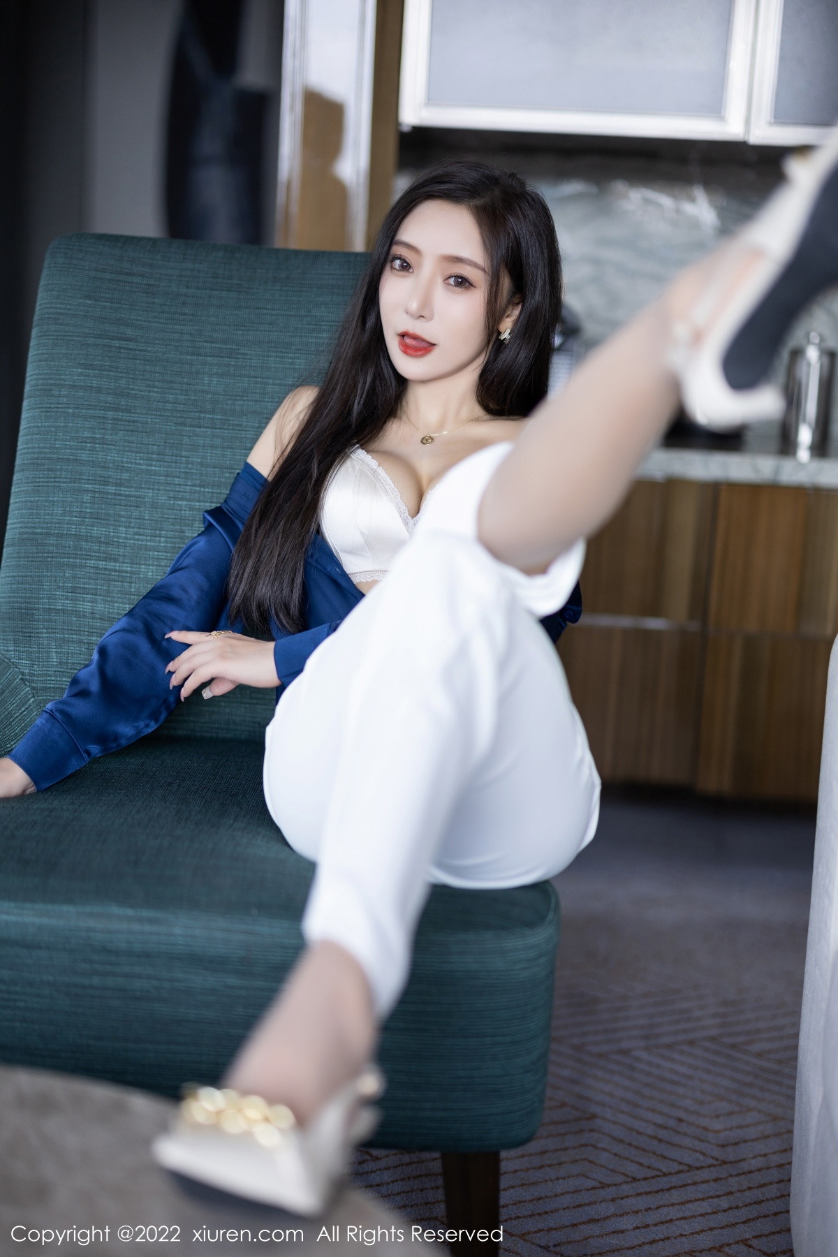 【XiuRen秀人網】20221101Vol5790王馨瑤yanni【90P】-[秀人套图]