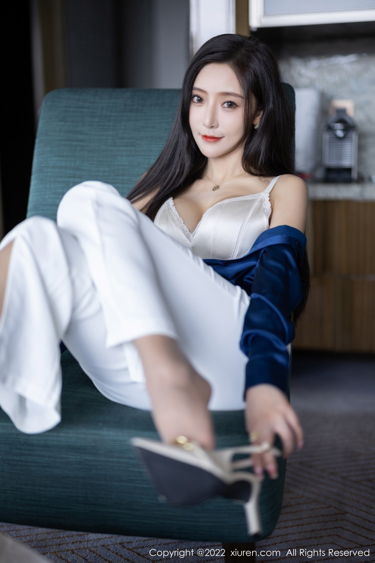 【XiuRen秀人網】20221101Vol5790王馨瑤yanni【90P】-[秀人套图]