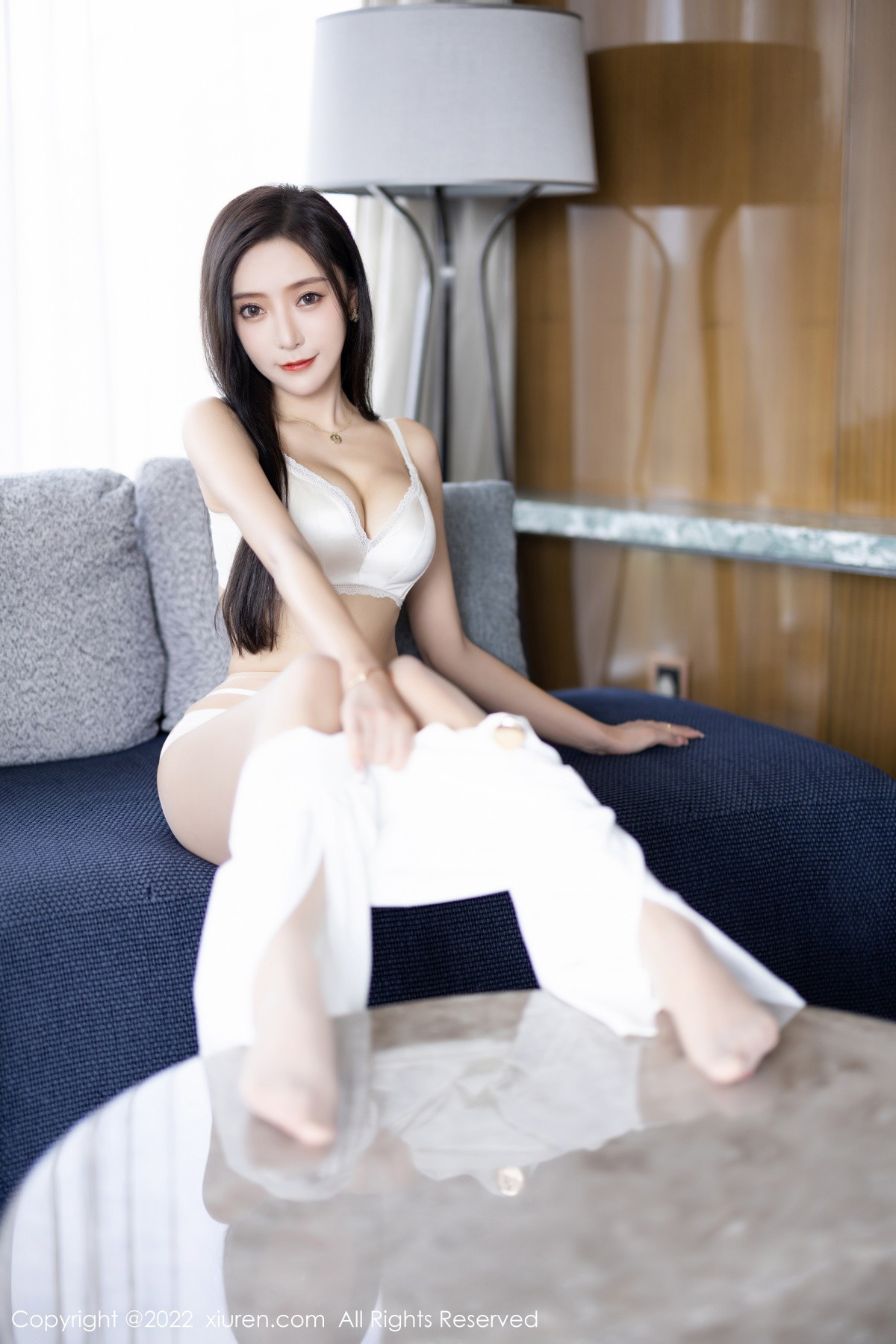 【XiuRen秀人網】20221101Vol5790王馨瑤yanni【90P】-[秀人套图]