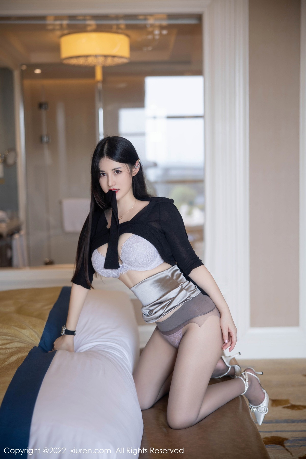 【XiuRen秀人網】20221109Vol5829詩詩kiki【92P】-[秀人套图]